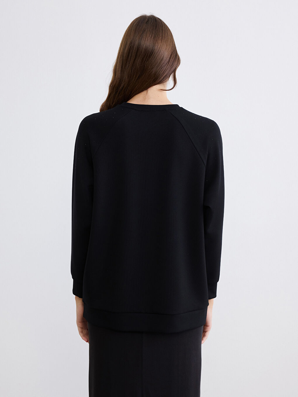 Siyah Bisiklet Yaka Taşlı Kadın Sweatshirt-3