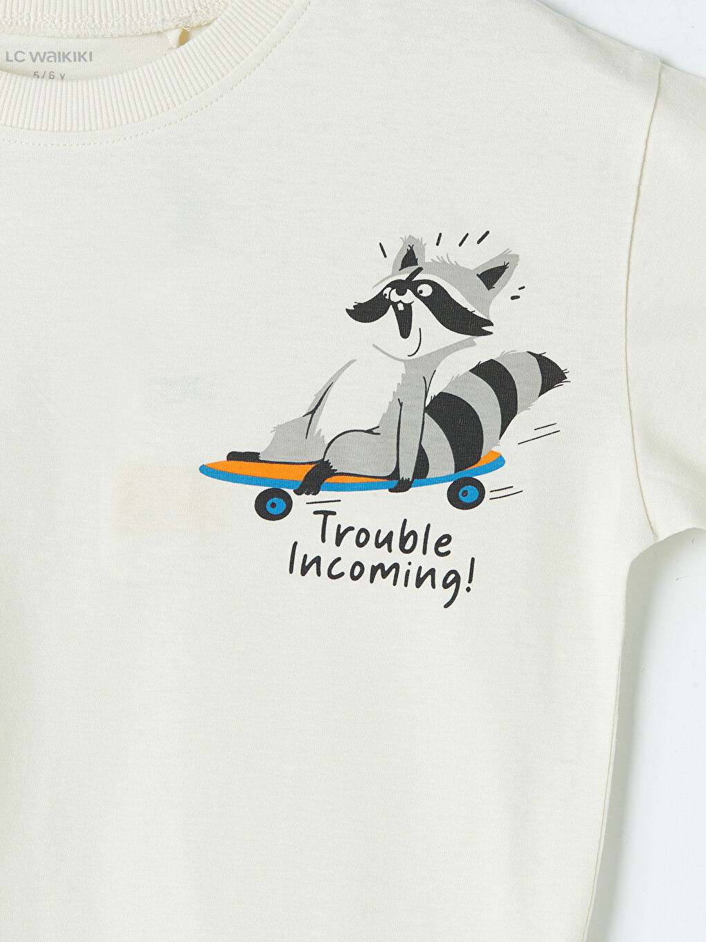 Tricou imprimat cu guler rotund pentru băieți-1