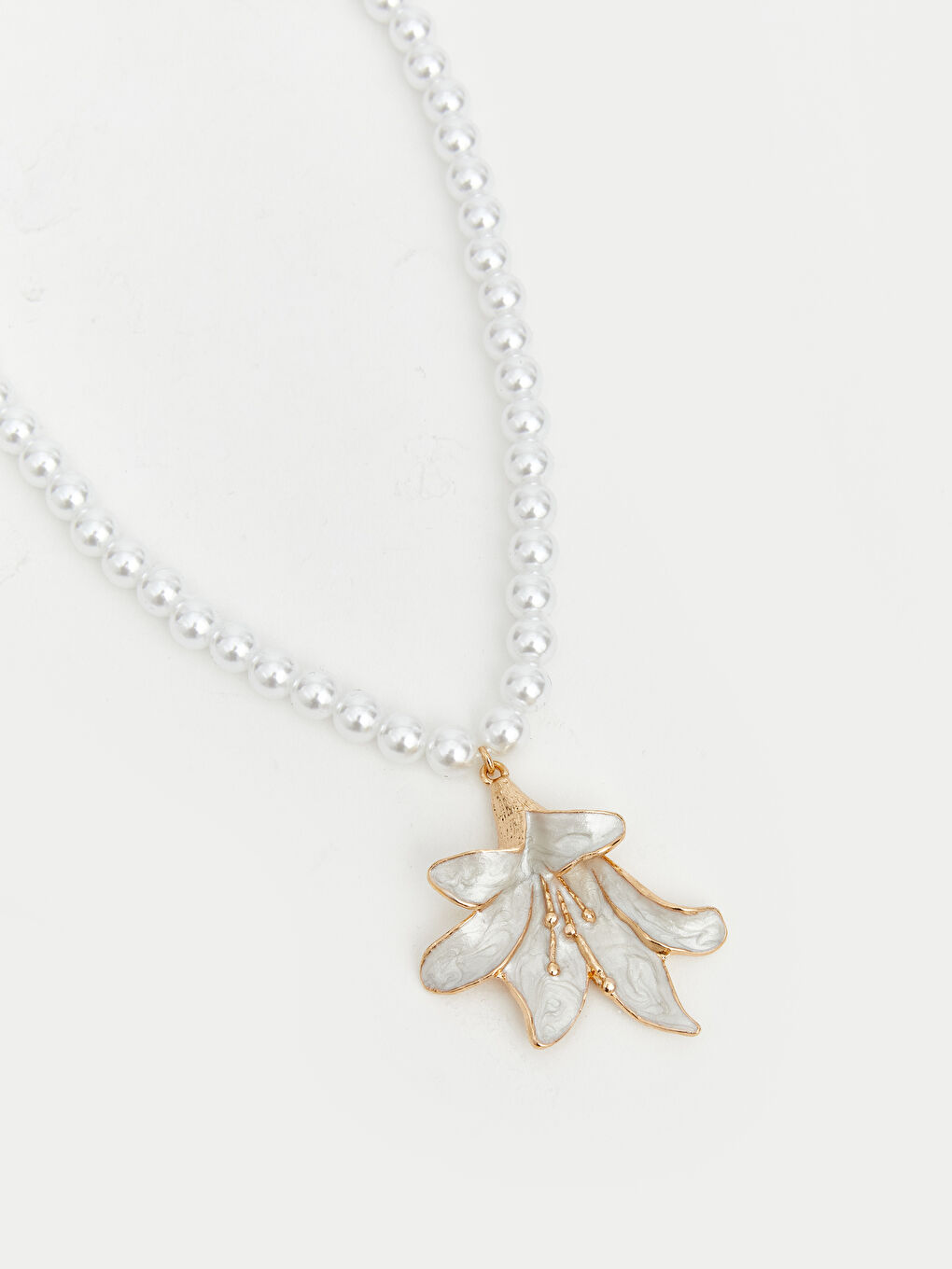 Sarı Çiçek Figürlü Boncuklu Kadın Kolye-1