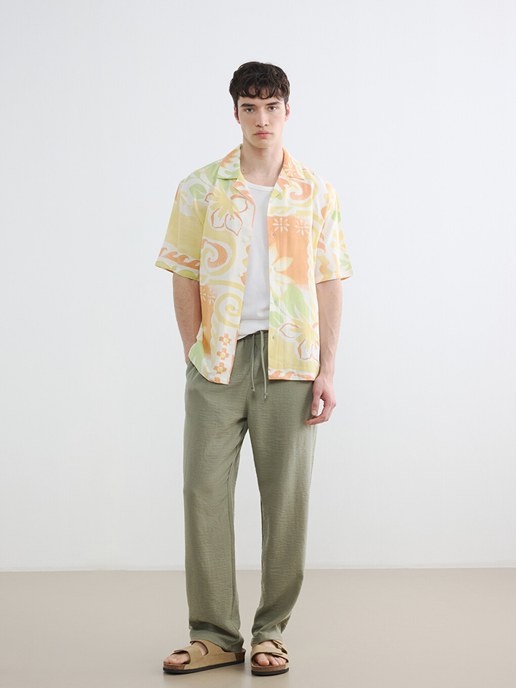 Relaxed Fit Crinkle Fabric Men's Trousers