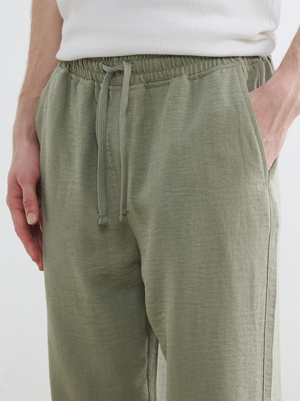 Relaxed Fit Crinkle Fabric Men's Trousers-2