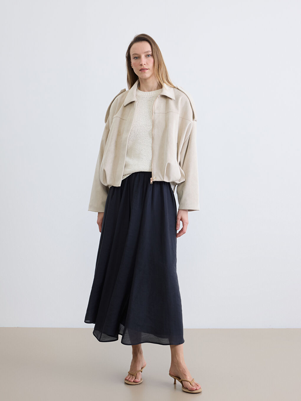 Bej Gömlek Yaka Kadın Süet Görünümlü Ceket-1