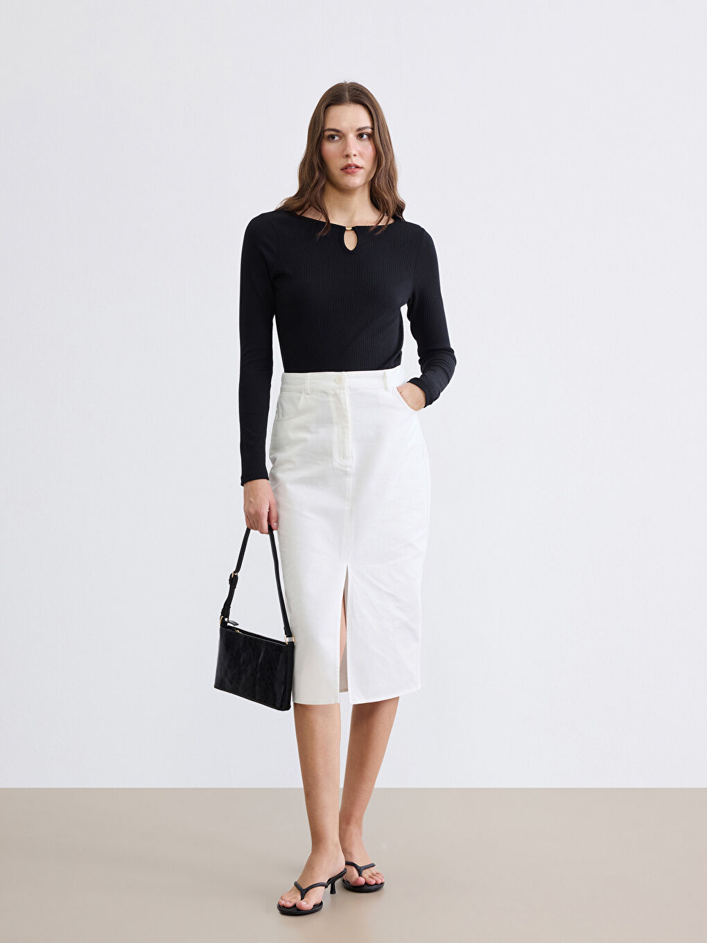 Siyah Bisiklet Yaka Kadın Body-1