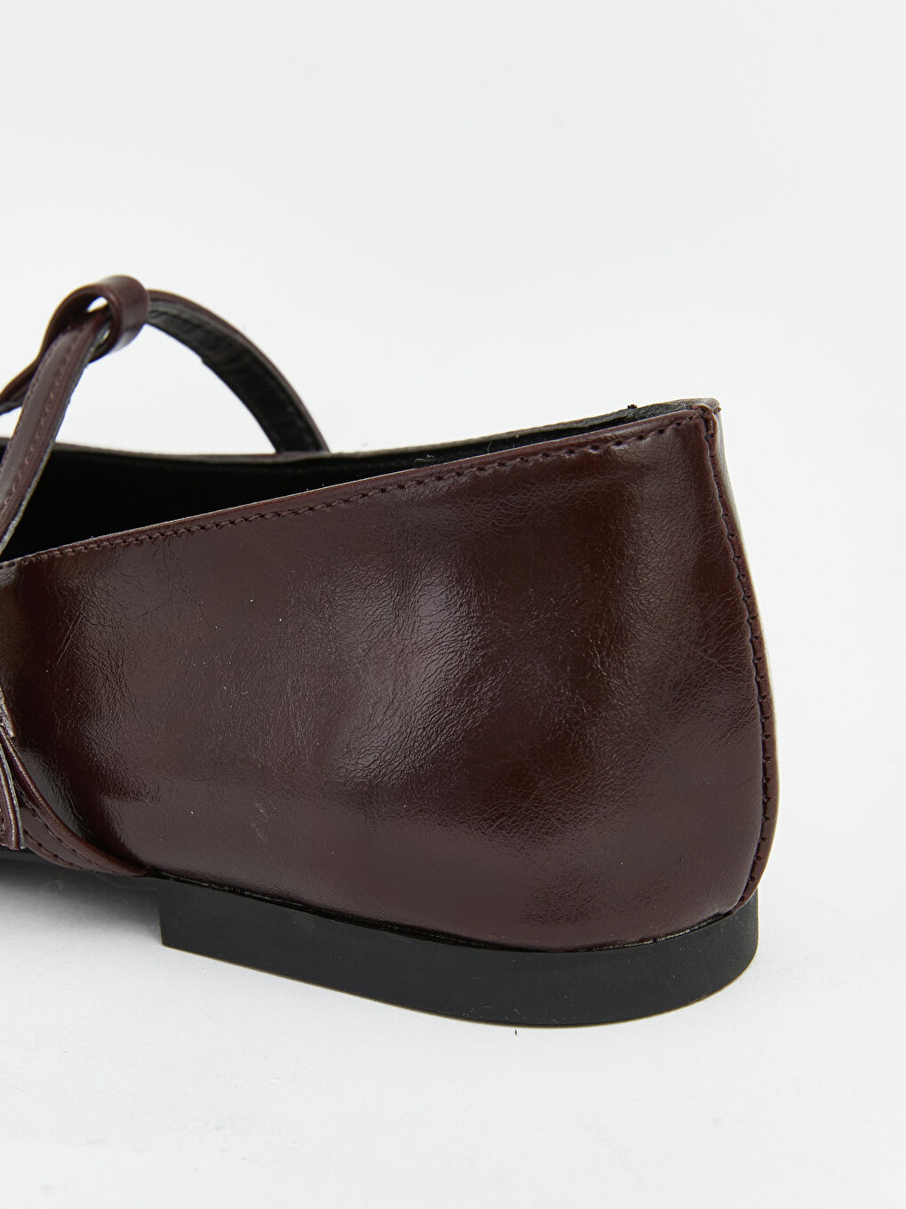 Bordo Deri Görünümlü Kadın Babet-3