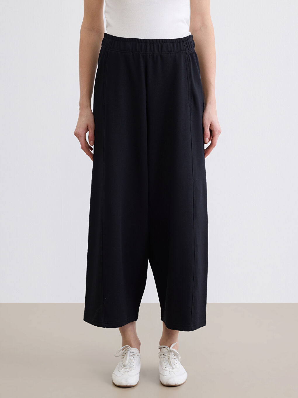 Siyah Beli Lastikli Soft Touch Kadın Eşofman Altı-1