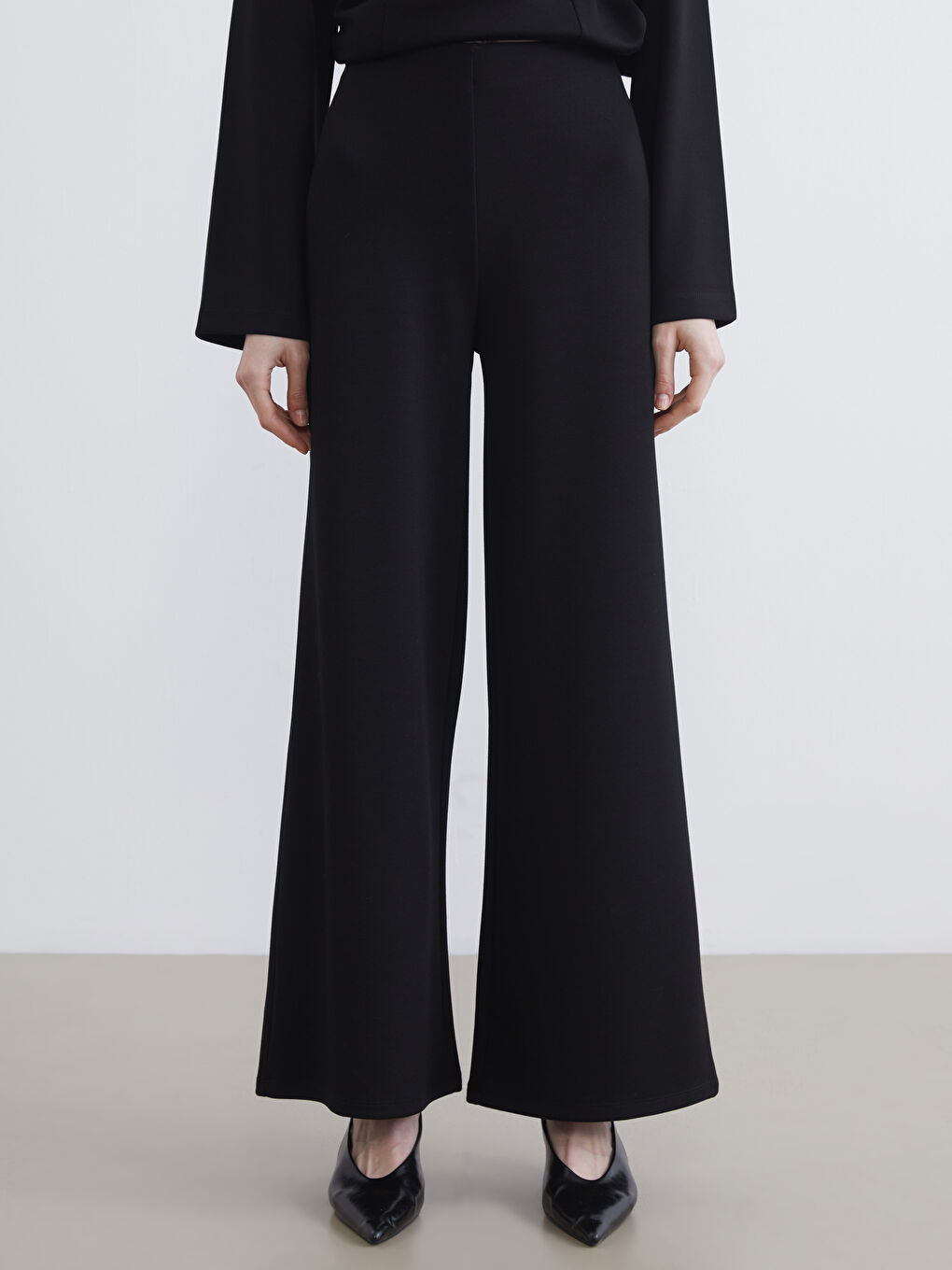 پانتۆڵی ئارەقەی فراوان بۆ ئافرەتان بە کەمەر لاستیکی-1