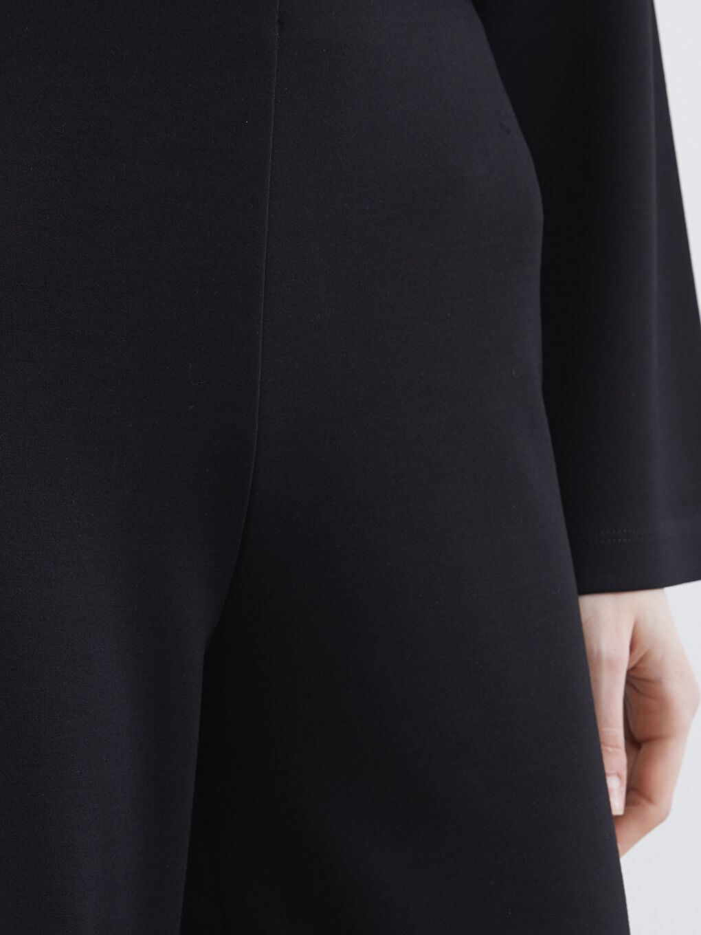 پانتۆڵی ئارەقەی فراوان بۆ ئافرەتان بە کەمەر لاستیکی-2