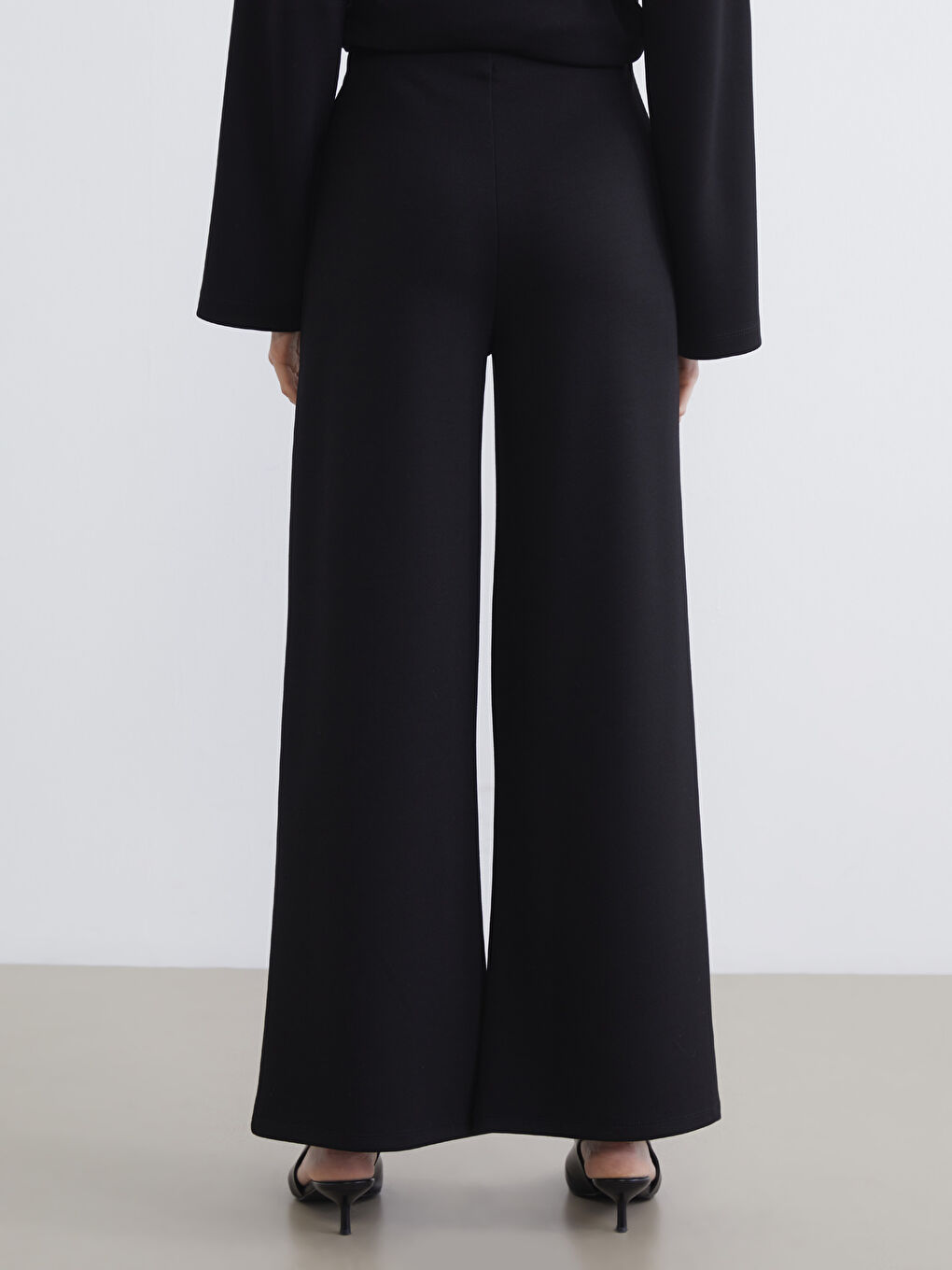 پانتۆڵی ئارەقەی فراوان بۆ ئافرەتان بە کەمەر لاستیکی-3