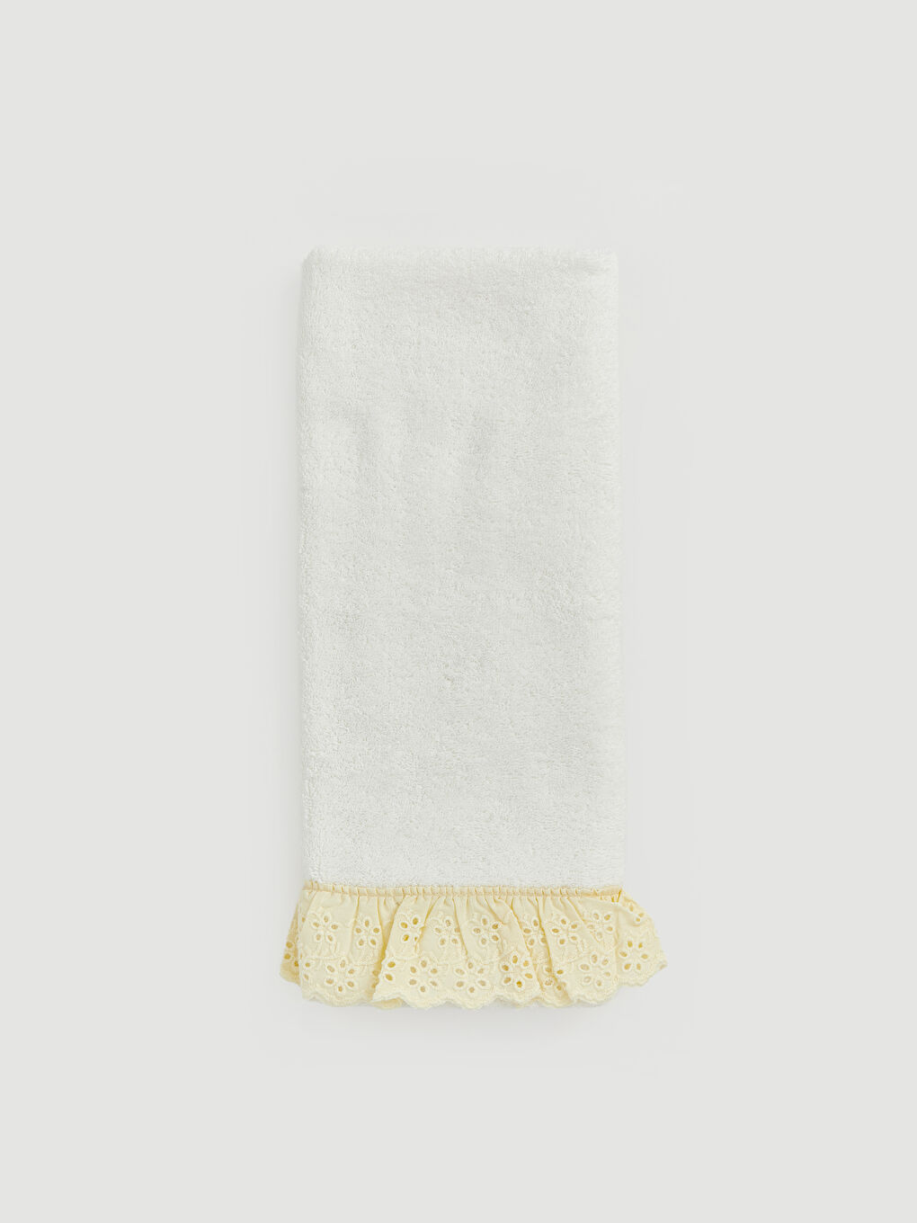 Ekru Brode İşlemeli Fırfır Detaylı Yüz Havlusu 50x80 cm-1