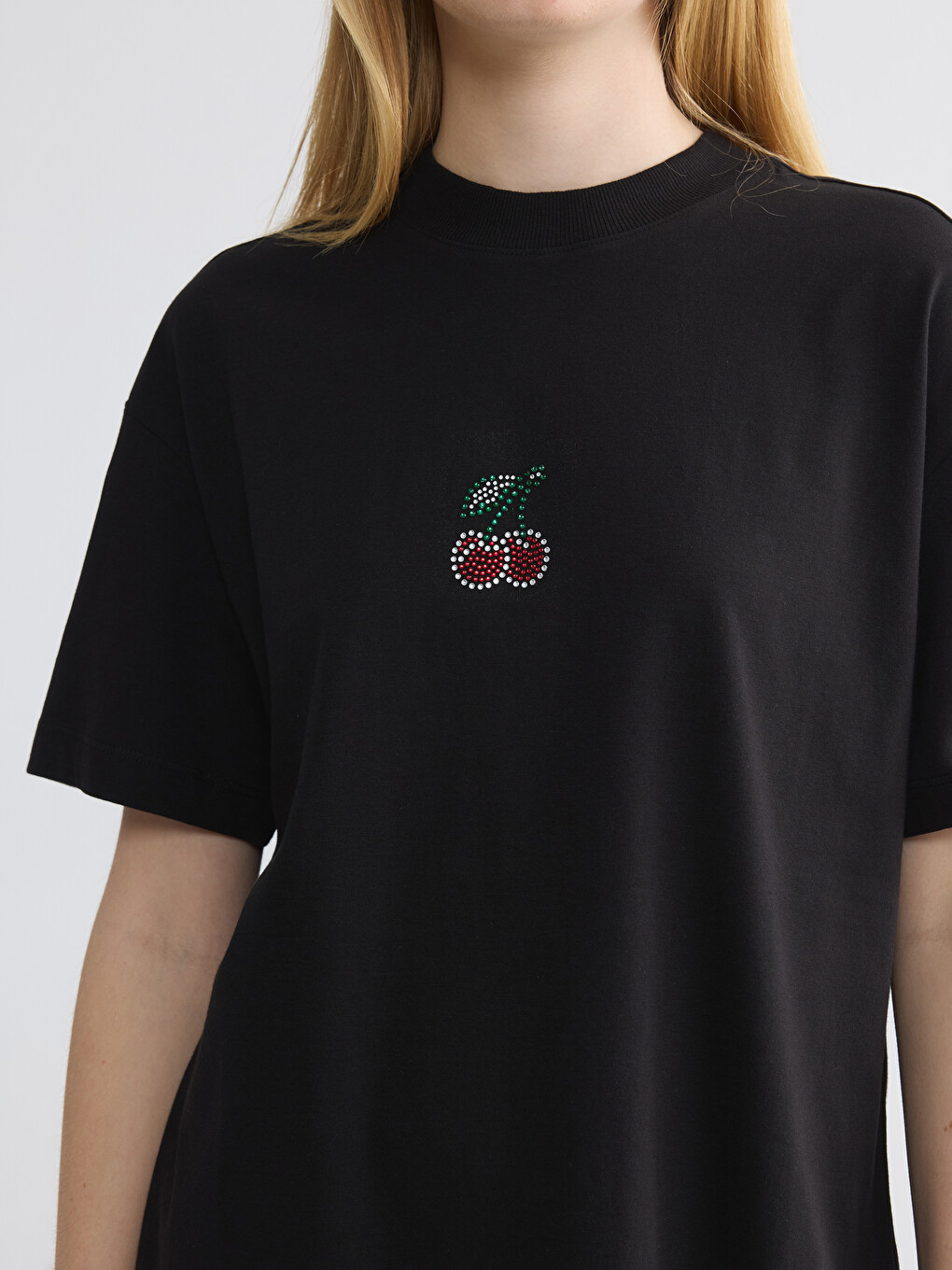 Embroidered 100% Cotton Women's T-shirt-2