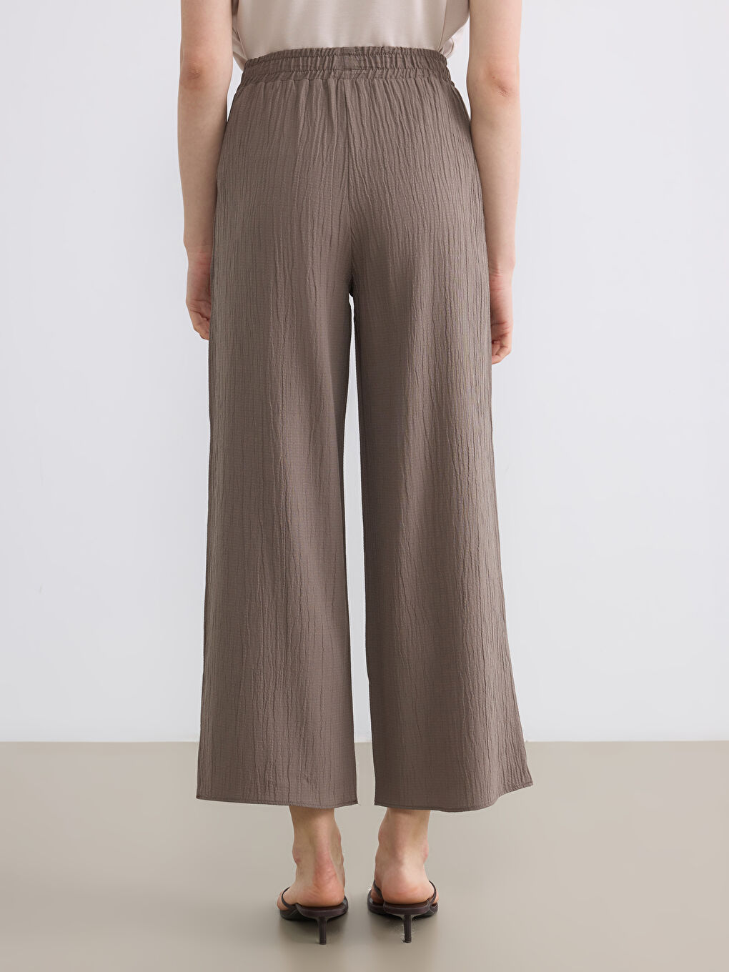 Haki Beli Lastikli Geniş Paça Kadın Pantolon-3