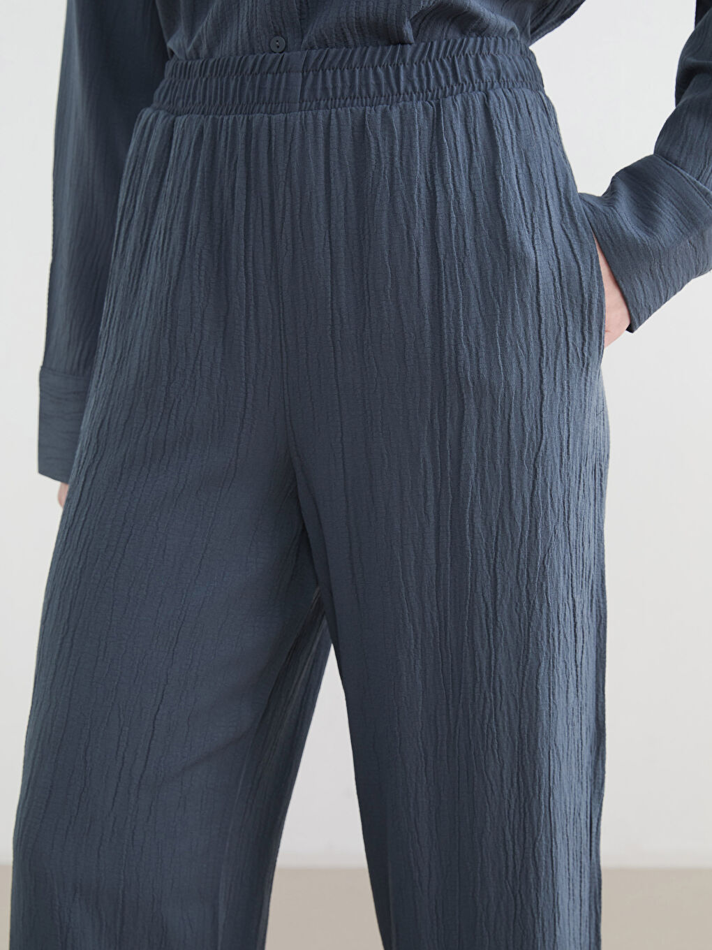 İndigo Beli Lastikli Geniş Paça Kadın Pantolon-2