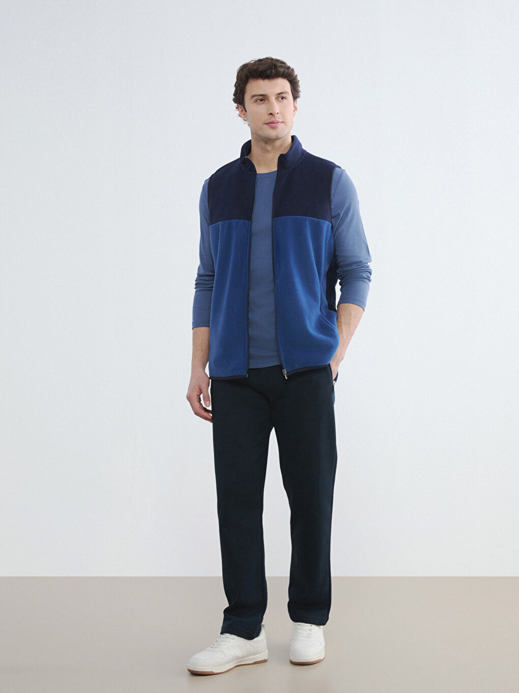 Lacivert Standart Fit Dik Yaka Erkek Polar Yelek-1