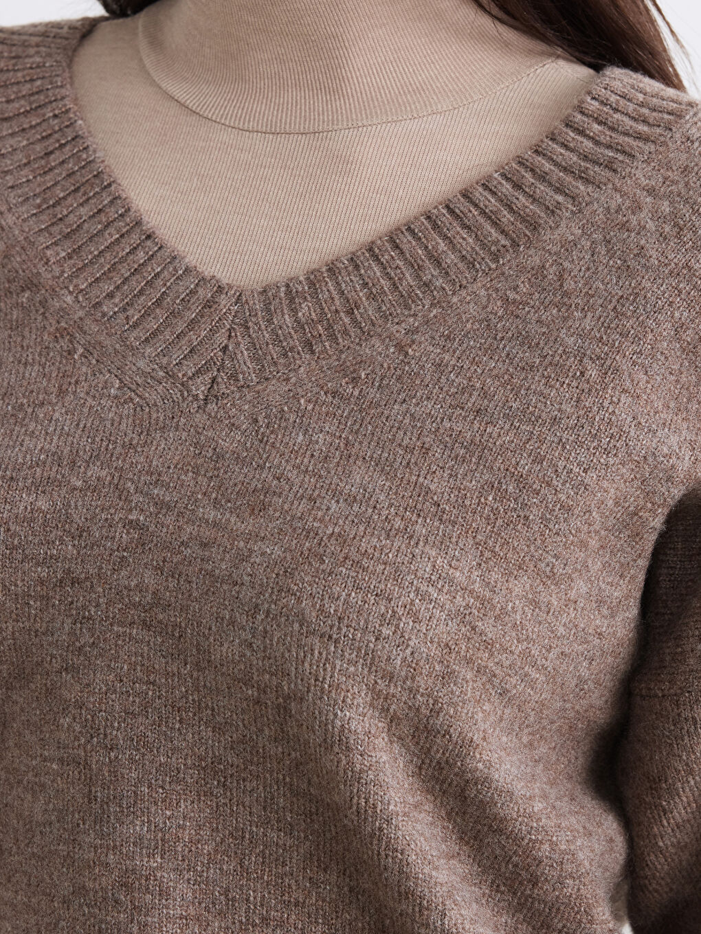 Bej V Yaka Oversize Kadın Triko Kazak	-2