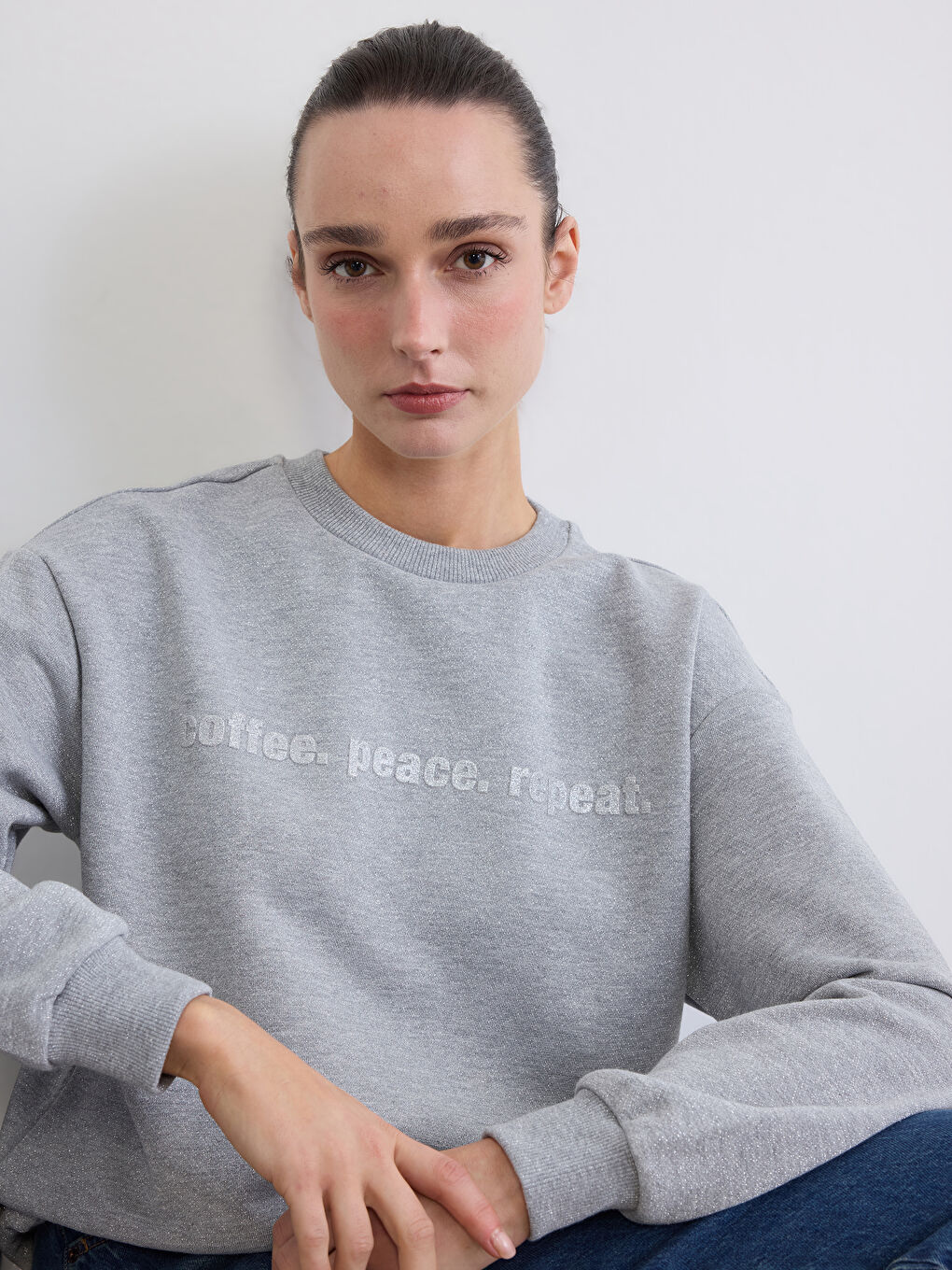 Gri Bisiklet Yaka Baskılı Kadın Kalın Sweatshirt