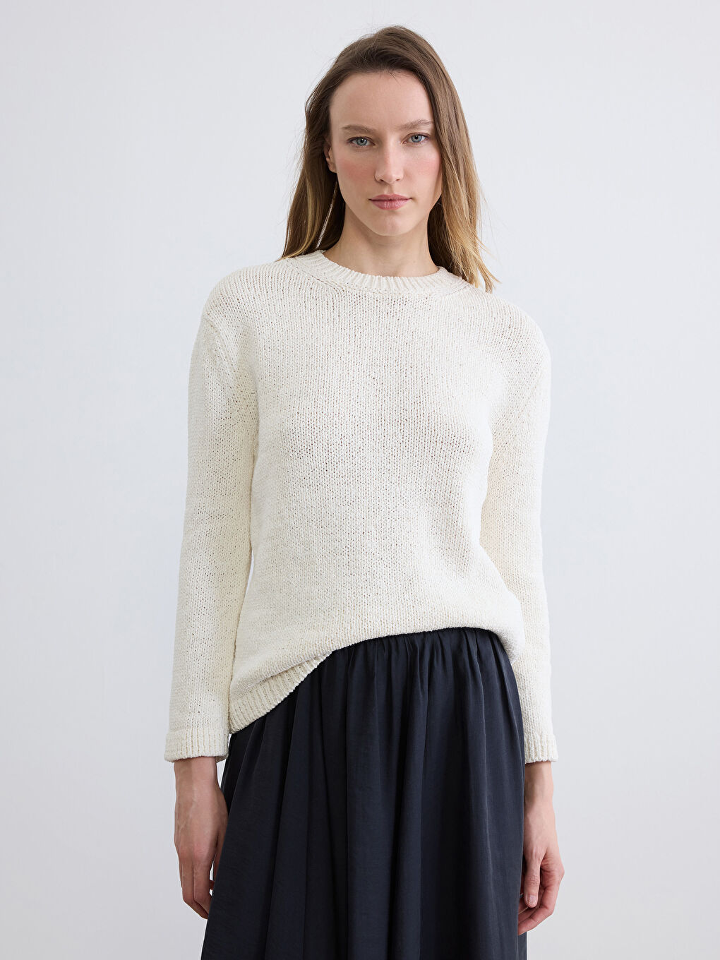 Ekru Regular Fit Bisiklet Yaka Kadın Triko Kazak