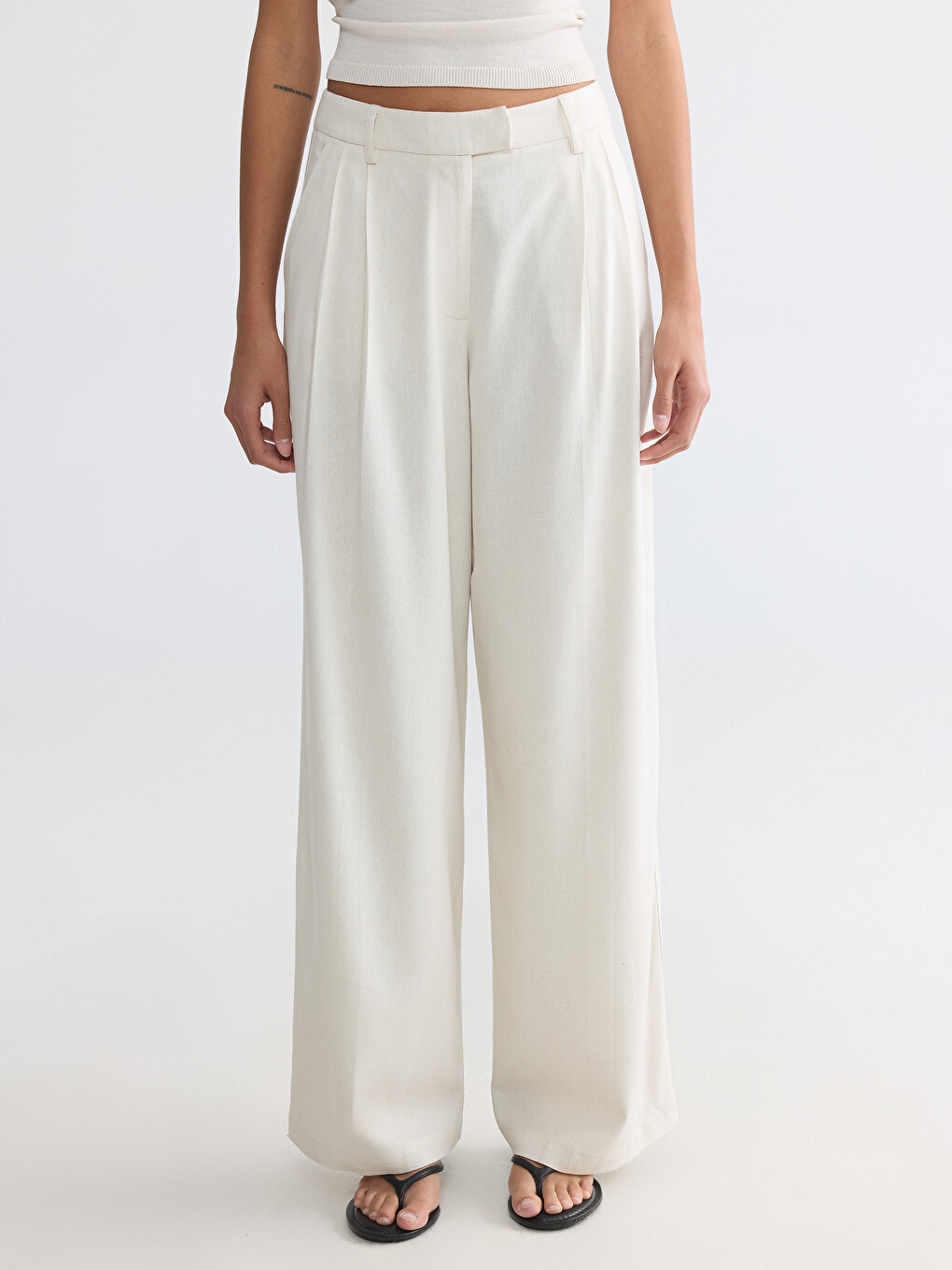 Woman Beige Trousers-1