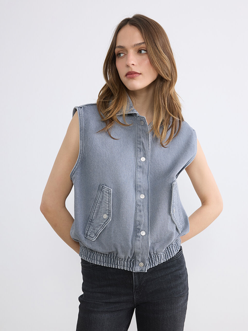 жағалы әйелдерге арналған деним жилет