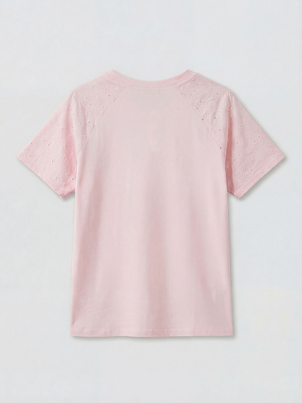 Pembe Bisiklet Yaka Nakışlı Kadın Tişört-1