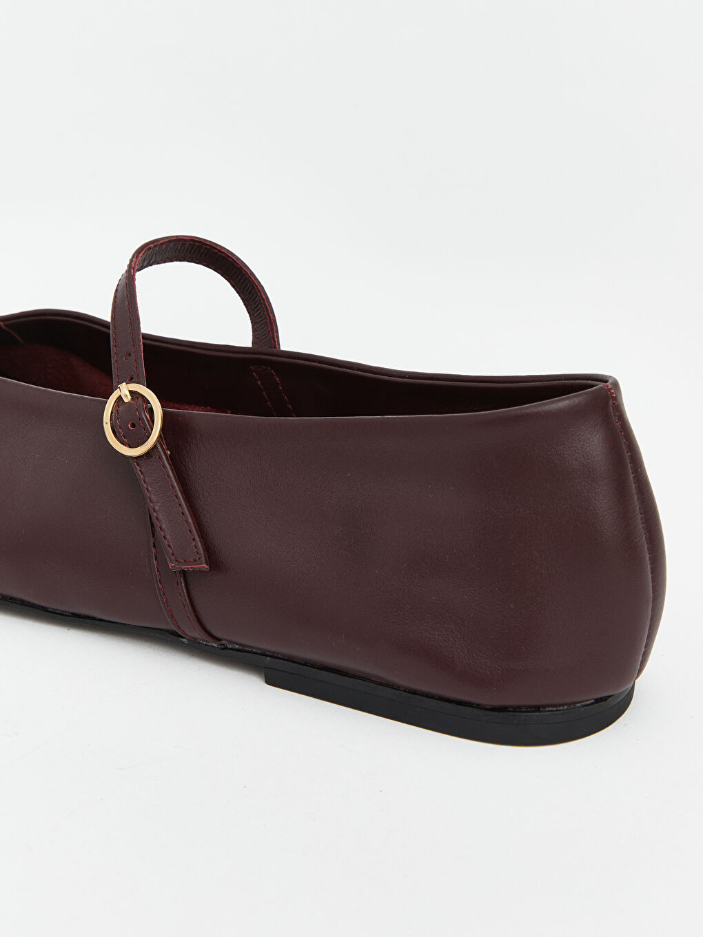 Bordo Deri Görünümlü Kadın Babet-4