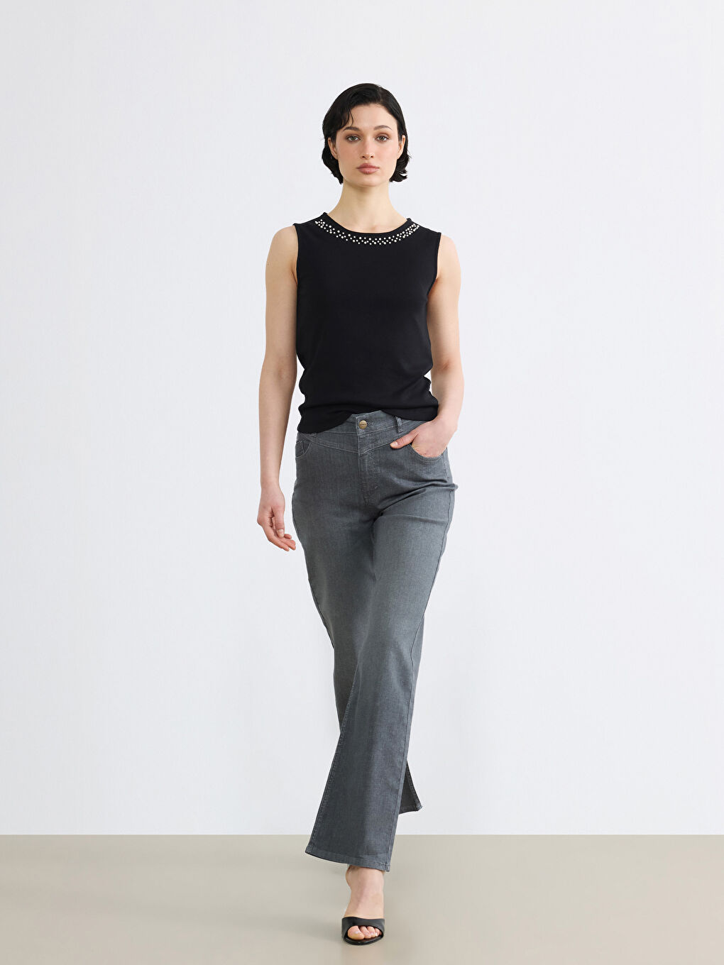 Gri Straight Fit Kadın Jean Pantolon