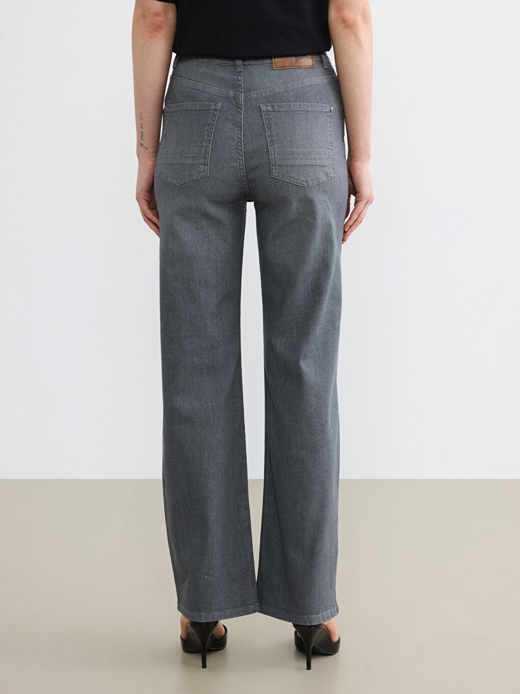 Gri Straight Fit Kadın Jean Pantolon-5