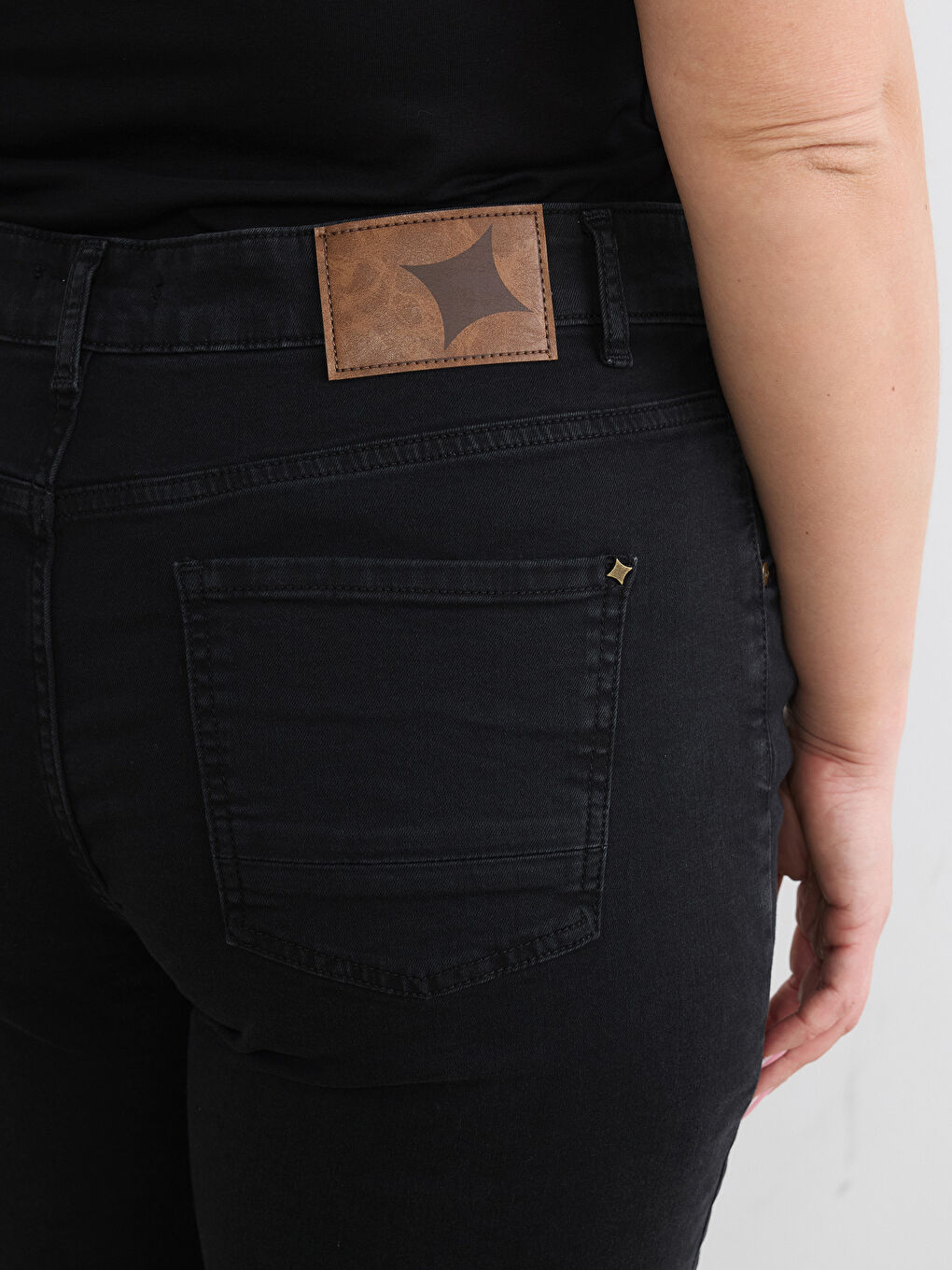 Siyah Straight Fit Kadın Jean Pantolon-7