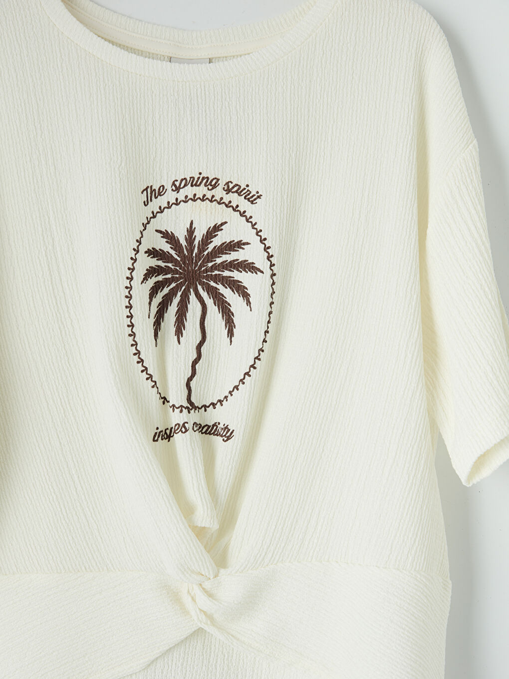 Ekru Büzgü Detaylı Kız Çocuk Tişört-2