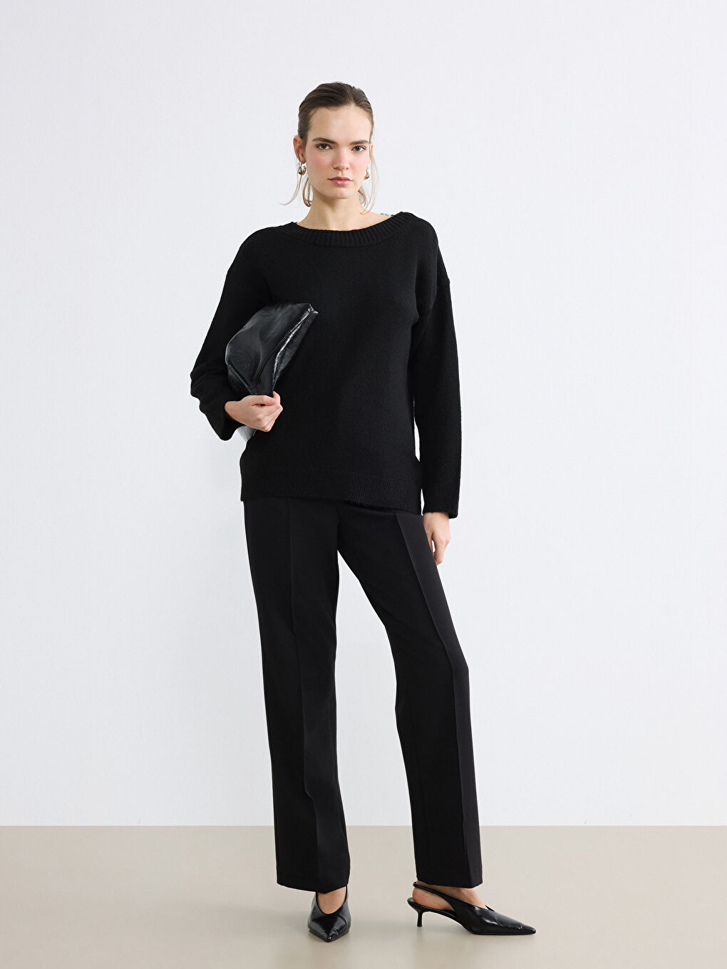 Siyah Bisiklet Yaka Kadın Triko Kazak	-1