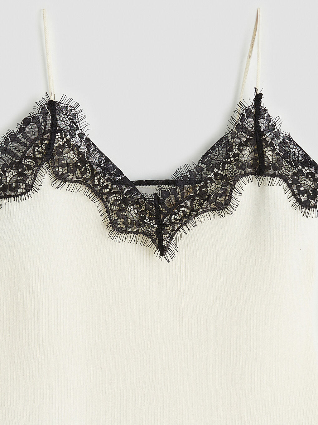 Жена Екрю Безръкавна тениска-1