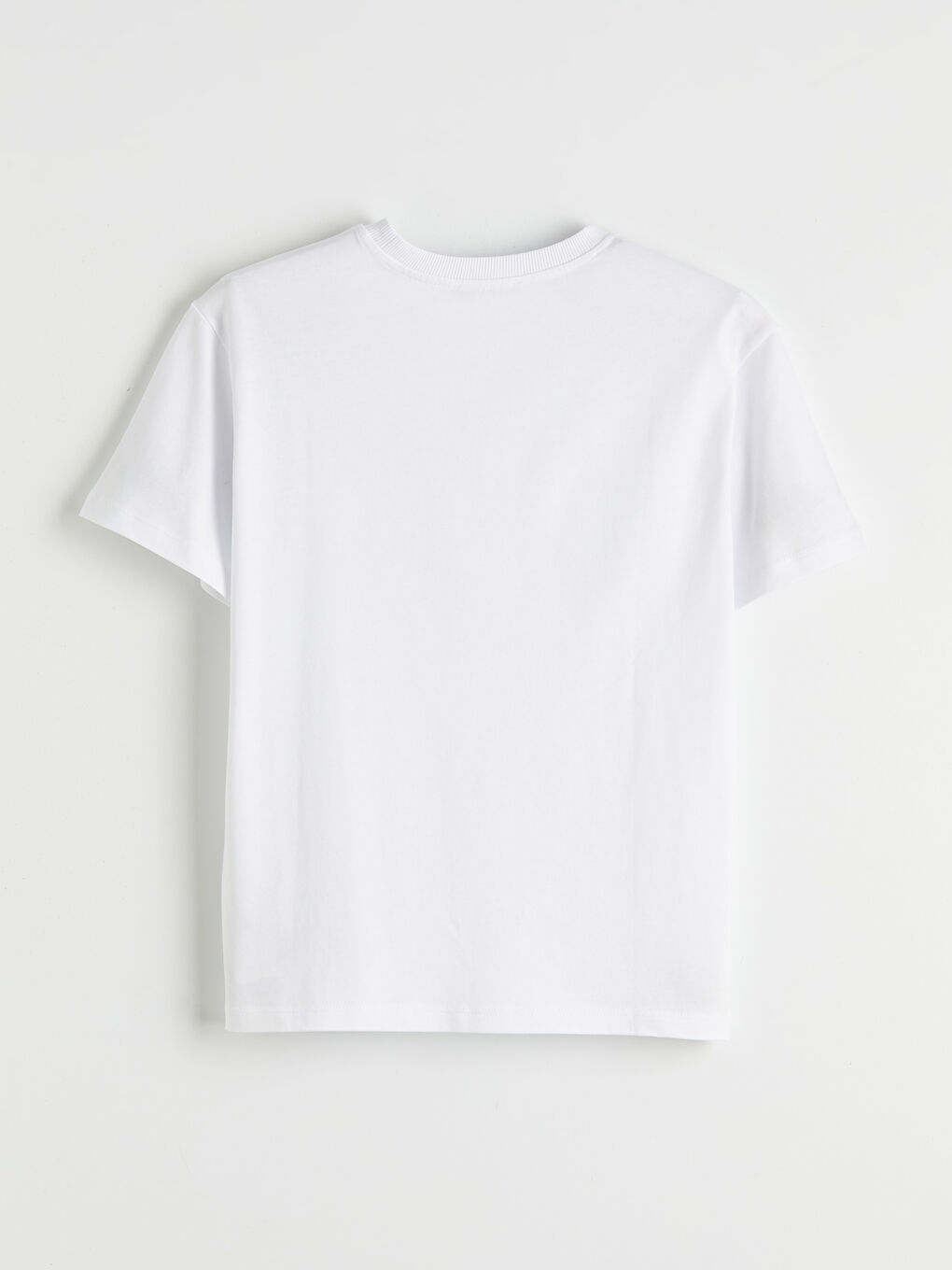 Beyaz Bisiklet Yaka Kadın Tişört-4