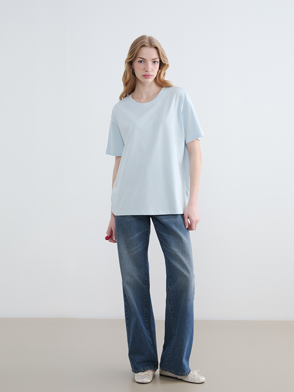 Tricou Dama Cu Guler Rotund-1