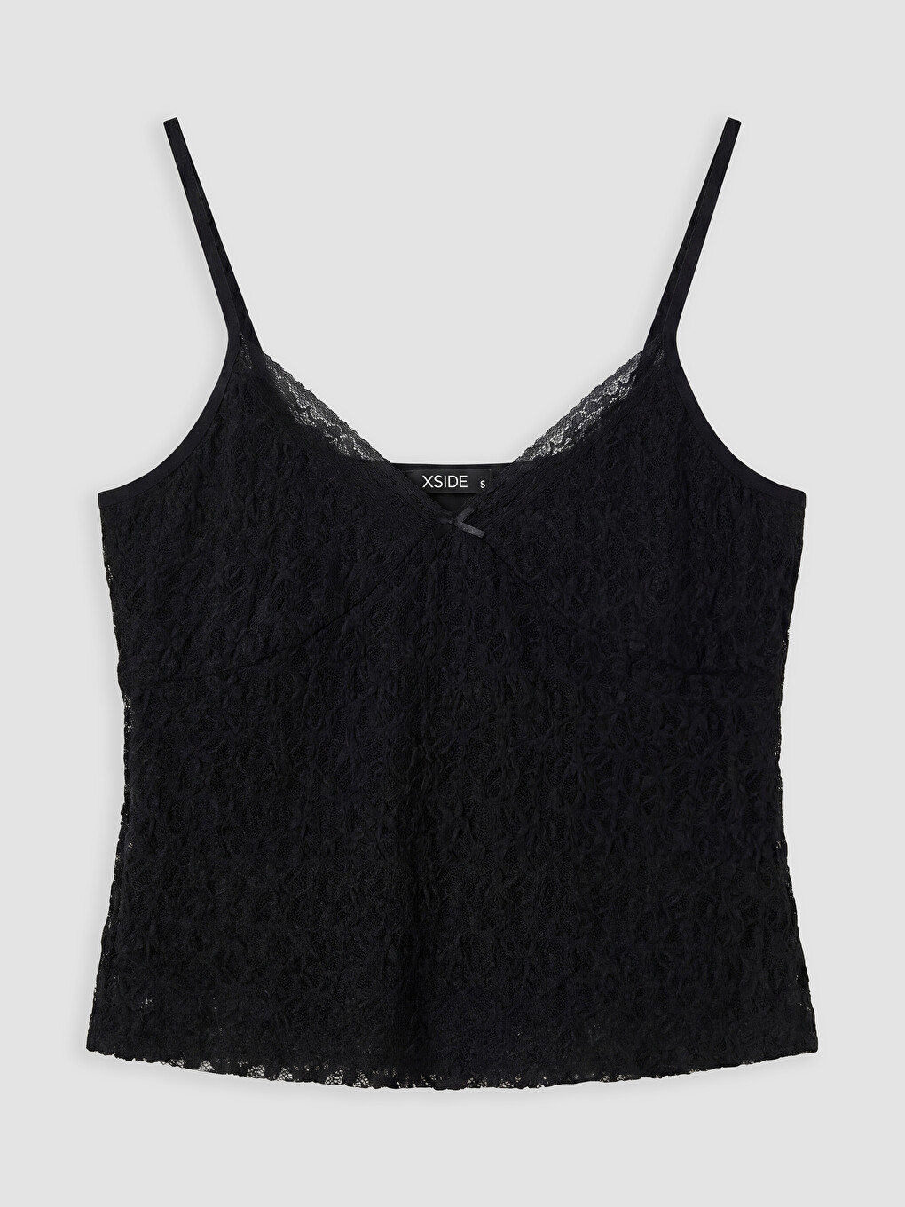 Siyah V Yaka Dantelli İp Askılı Crop Bluz
