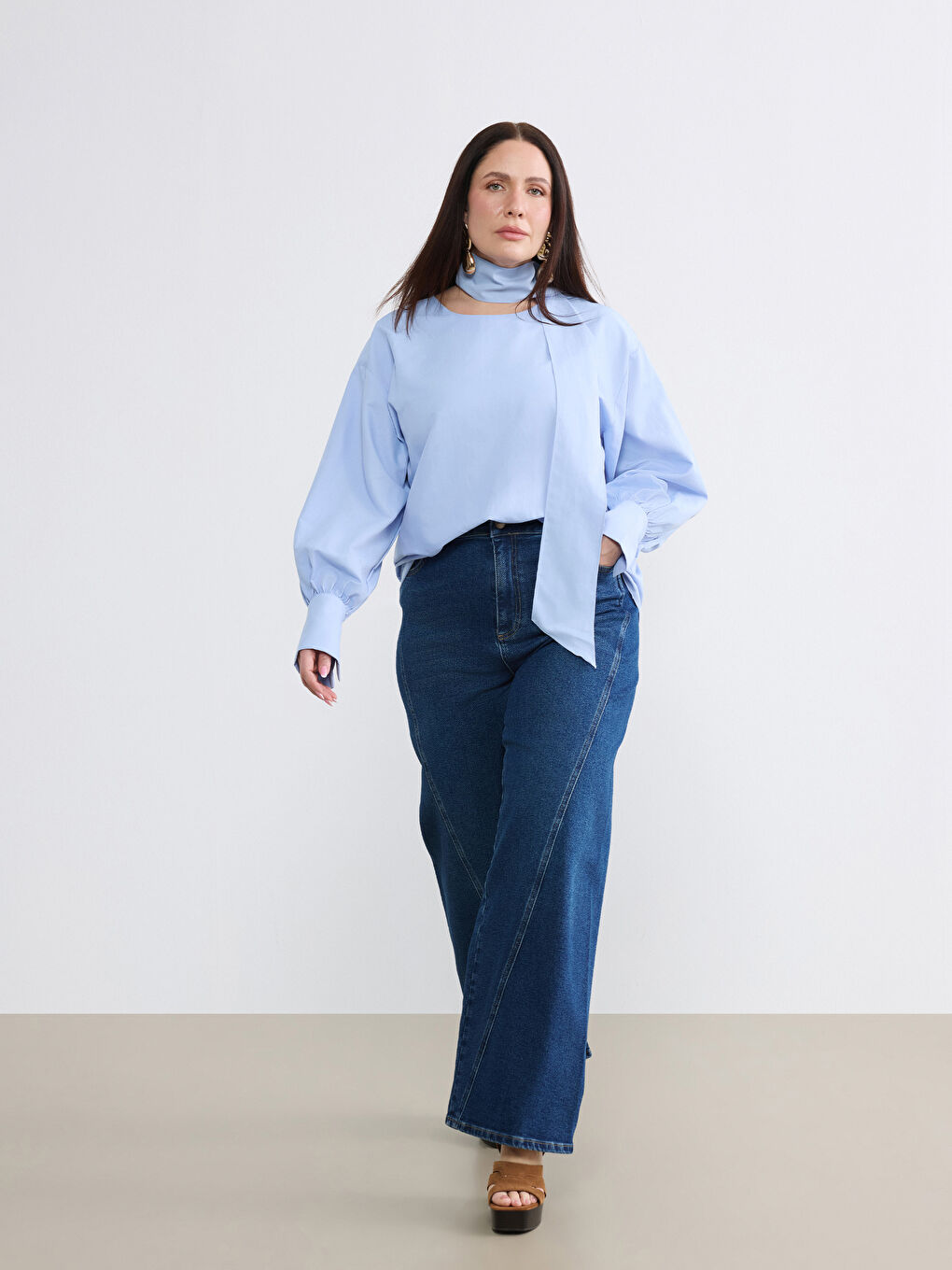 Mavi Bağlamalı Yaka Büzgülü Bluz-5