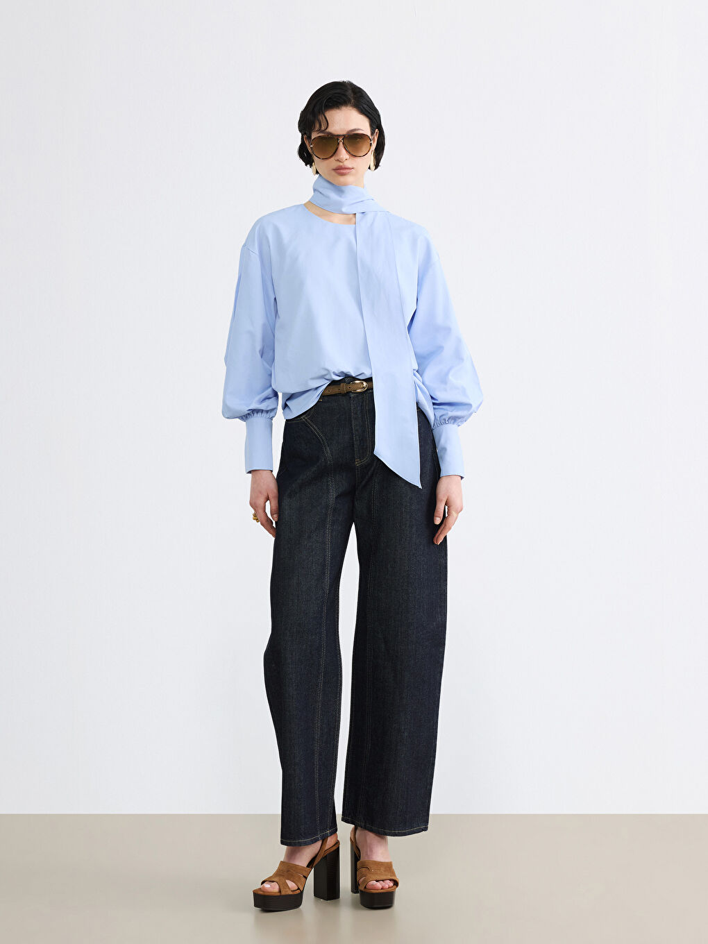 Mavi Bağlamalı Yaka Büzgülü Bluz-2