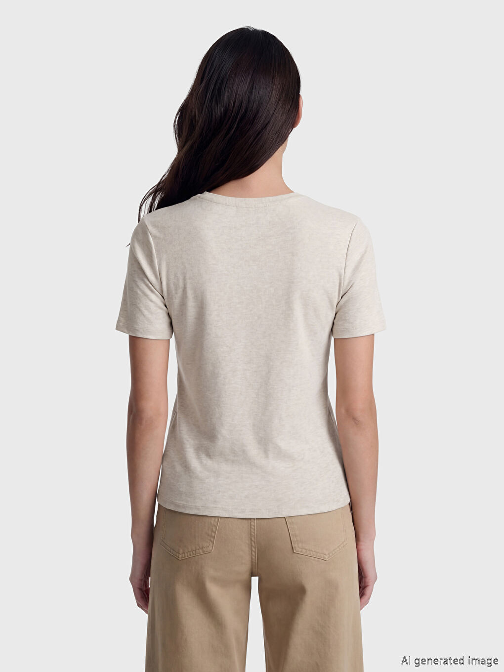 Bej Bisiklet Yaka Kadın Tişört-2