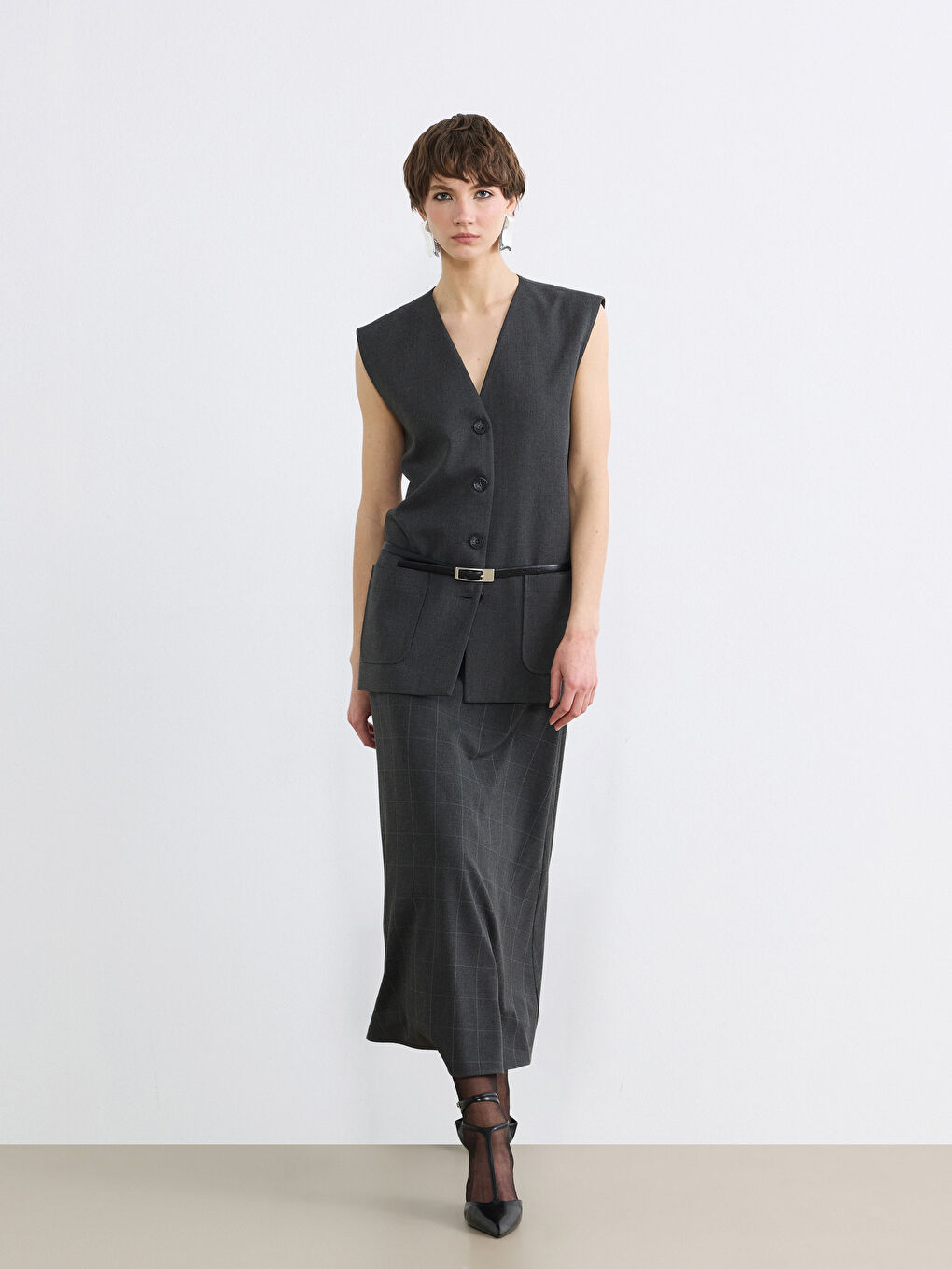 Antrasit V Yaka Kadın Klasik Yelek-1