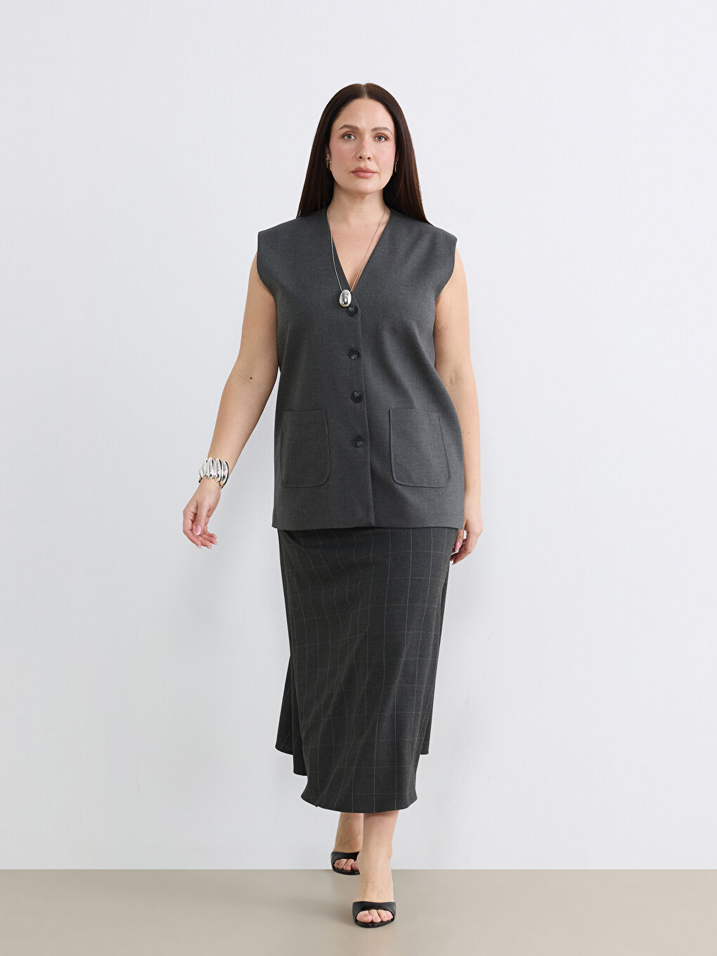 Antrasit V Yaka Kadın Klasik Yelek-5