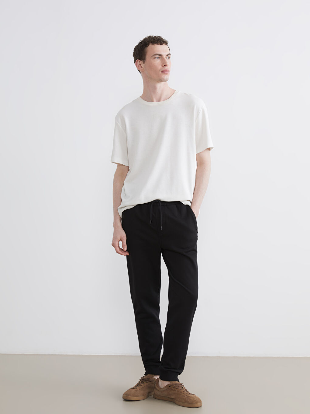 Siyah Standart Kalıp Erkek Jogger Eşofman Altı