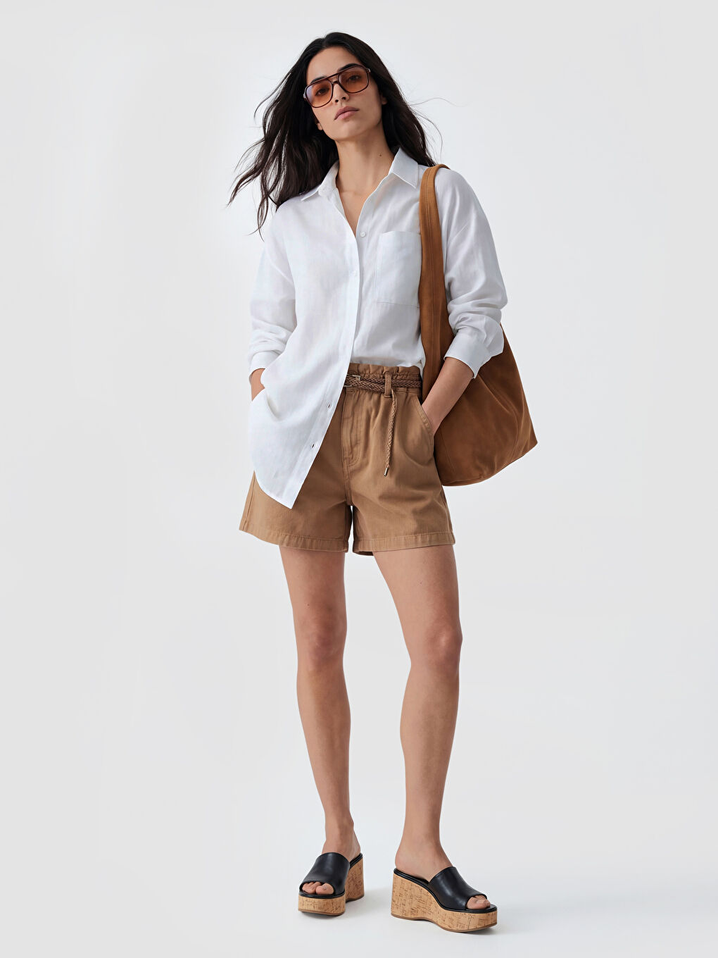 Kahverengi Beli Kemerli Kadın Jean Şort