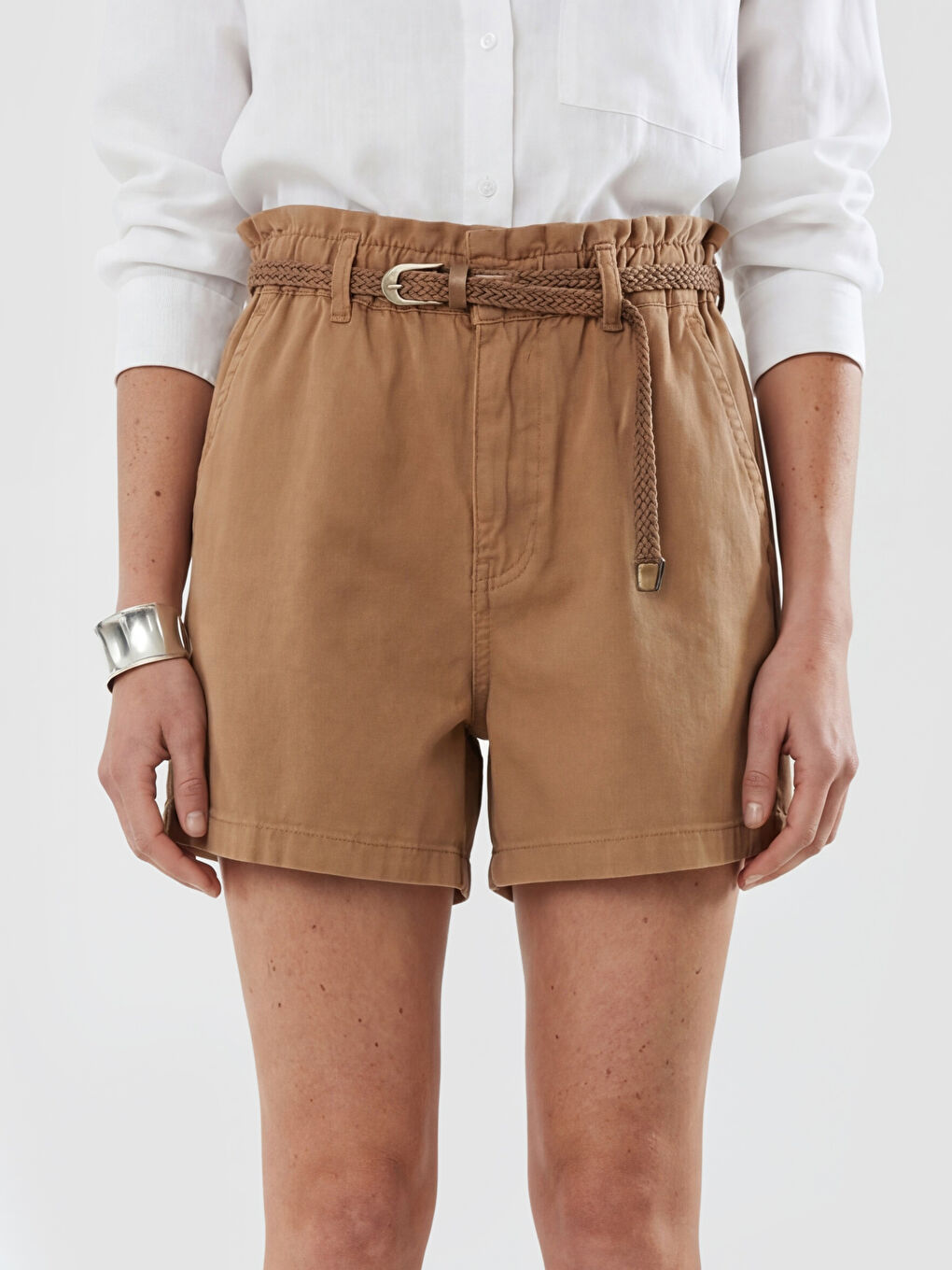 Kahverengi Beli Kemerli Kadın Jean Şort-3