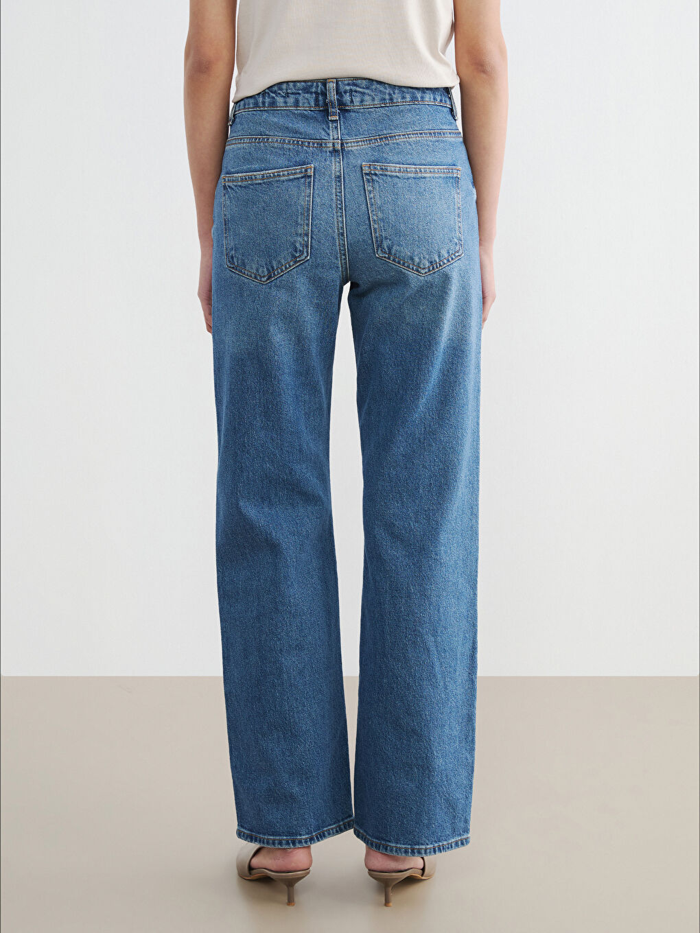 İndigo Yüksek Bel Straight Fit Kadın Jean Pantolon-3