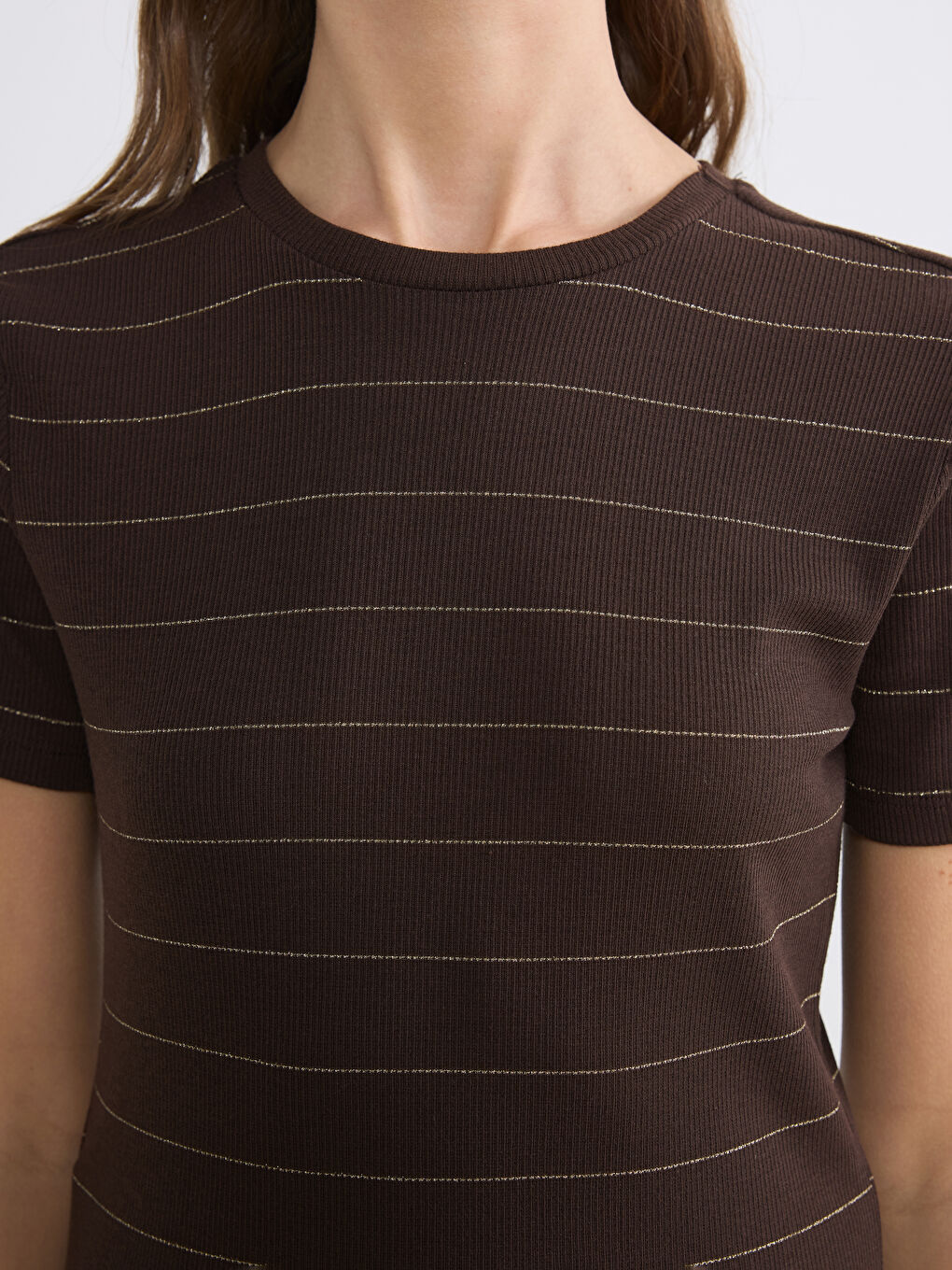 Kahverengi Bisiklet Yaka Çizgili Kadın Tişört-2