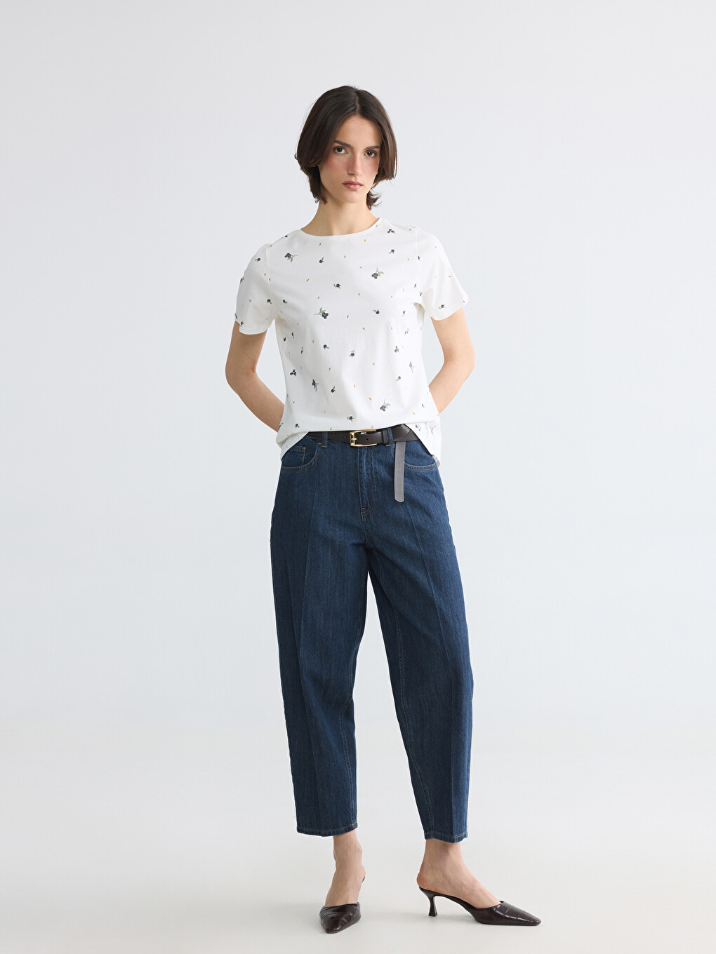Tricou Basic cu model pentru femei cu guler rotund-1