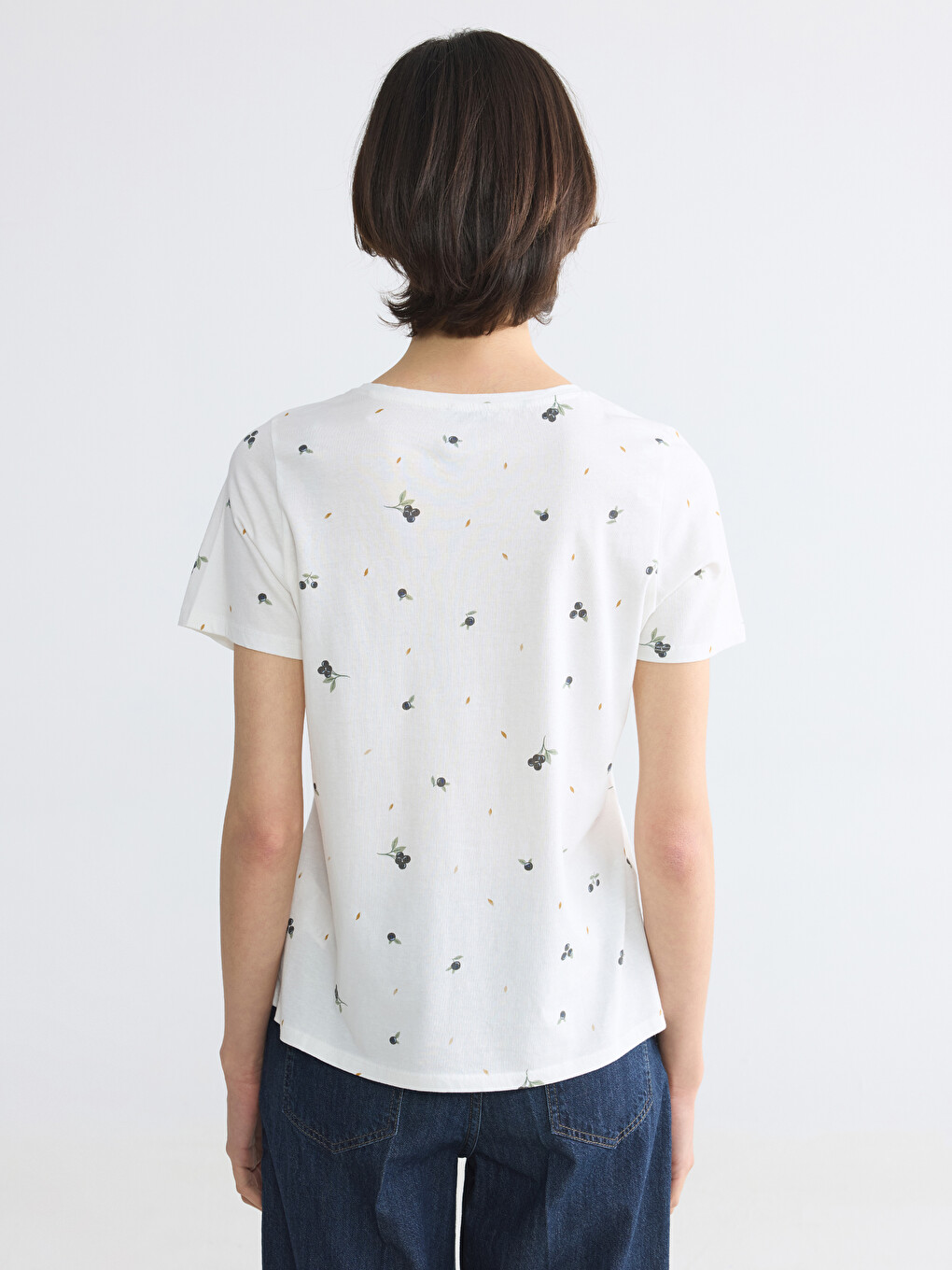 Tricou Basic cu model pentru femei cu guler rotund-3