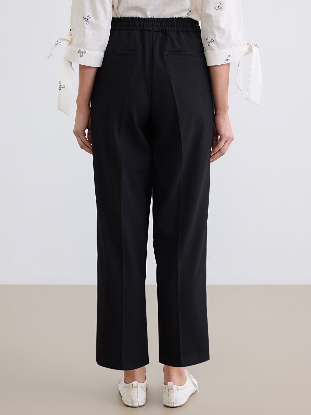 Siyah Beli Lastikli Kadın Pantolon-3