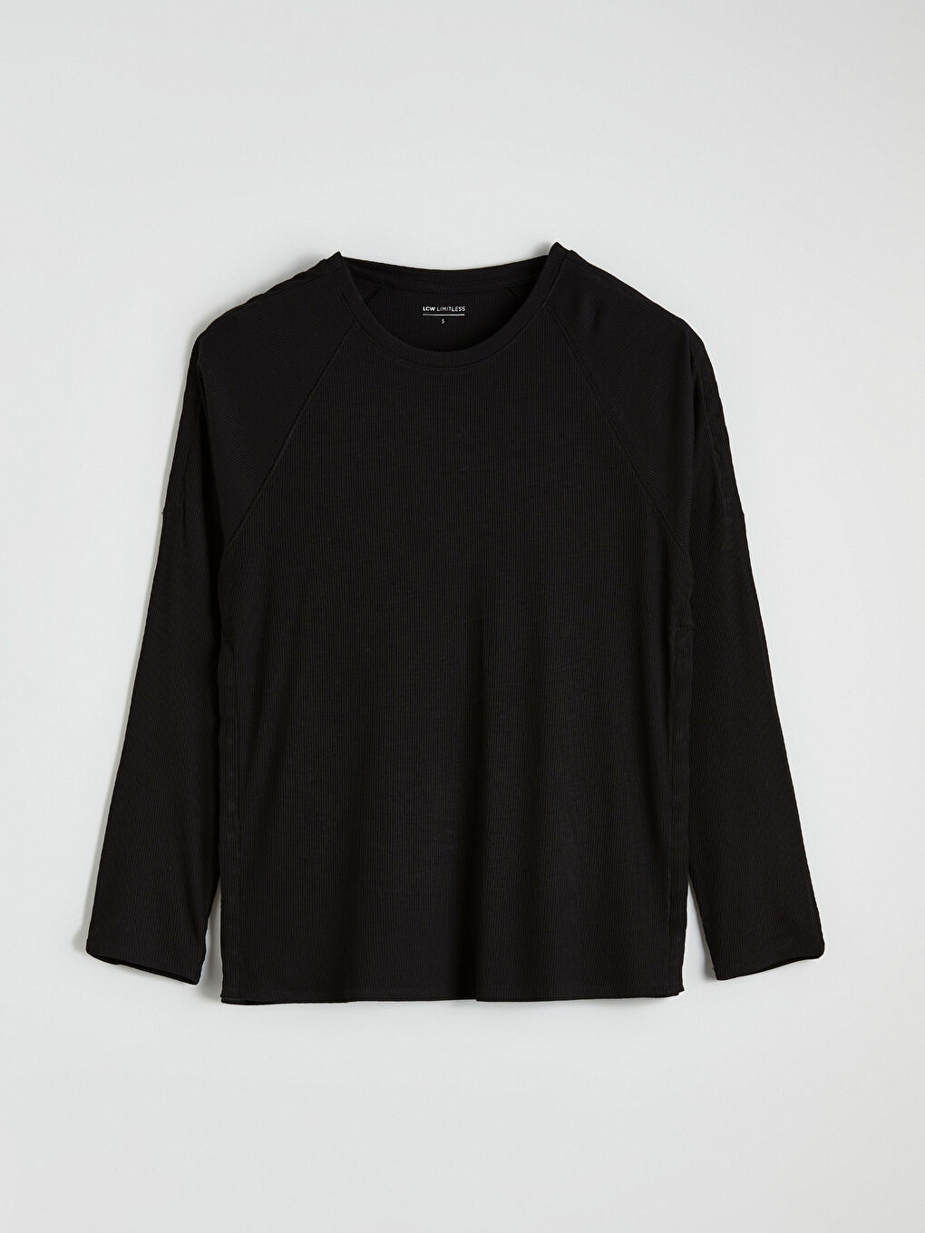 Siyah Kolay Giyilebilir Kolları ve Yanları Çıtçıtlı Kadın Pijama Üstü-1