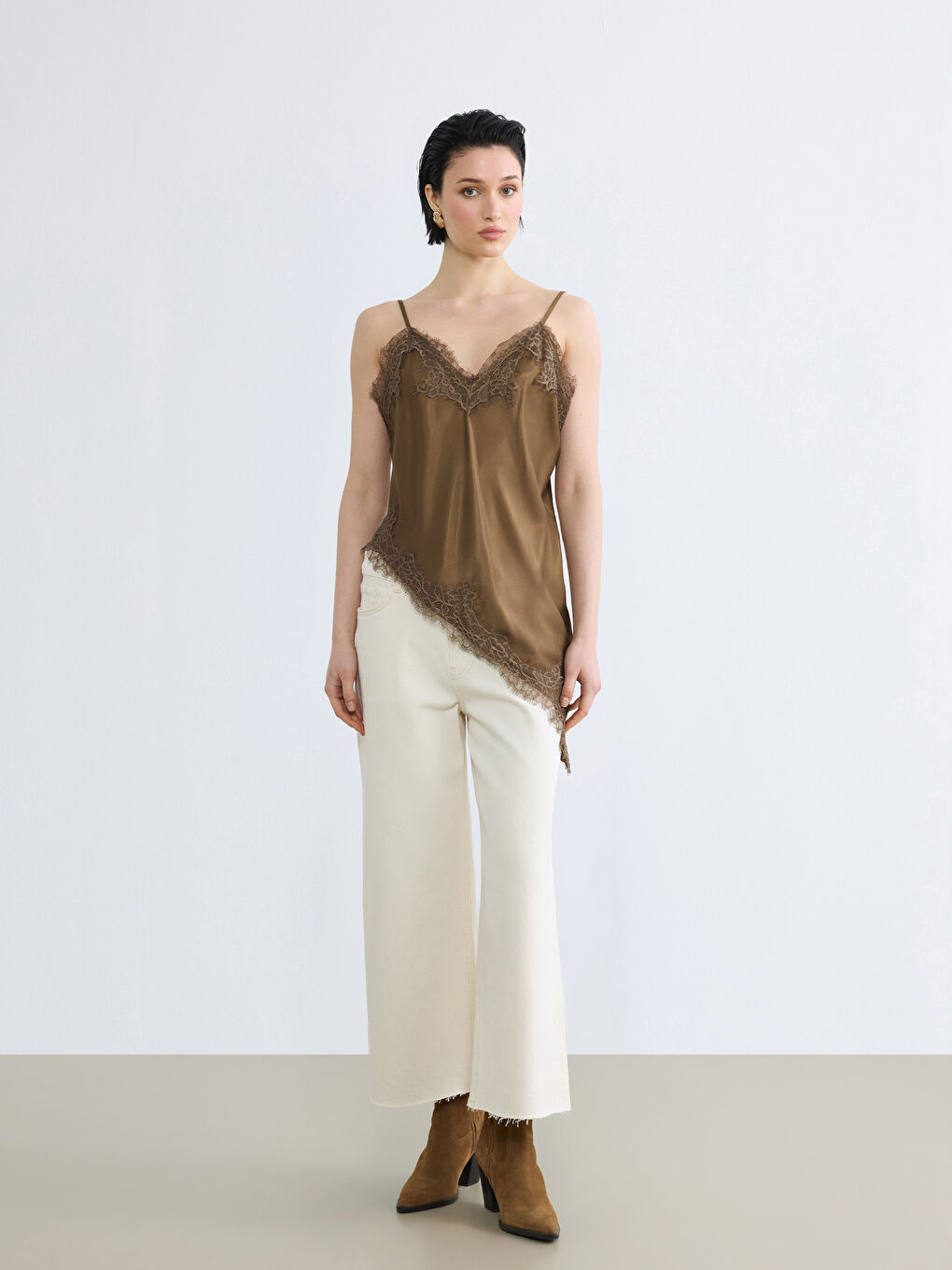 Bej Wideleg Kadın Jean Pantolon	