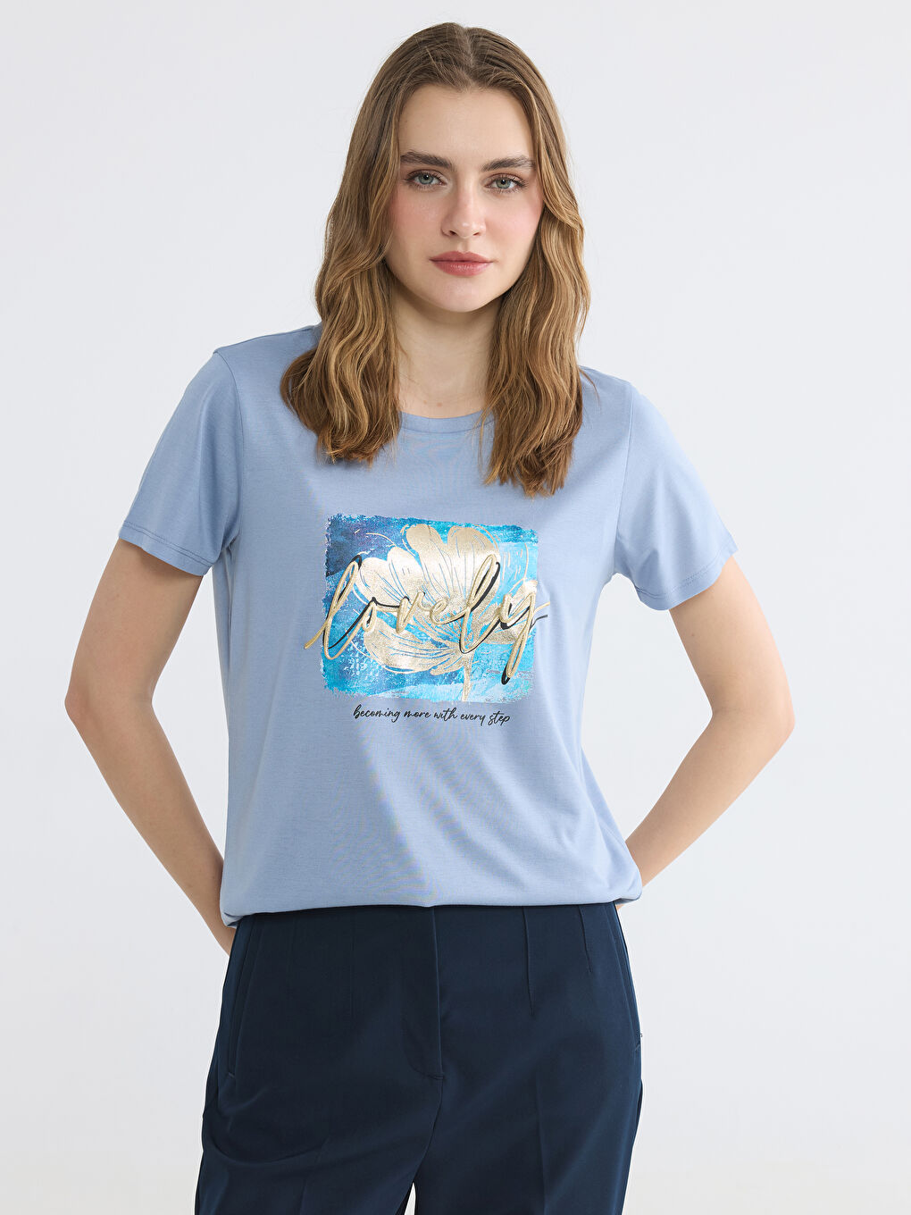 Mavi Bisiklet Yaka Baskılı Kadın Tişört