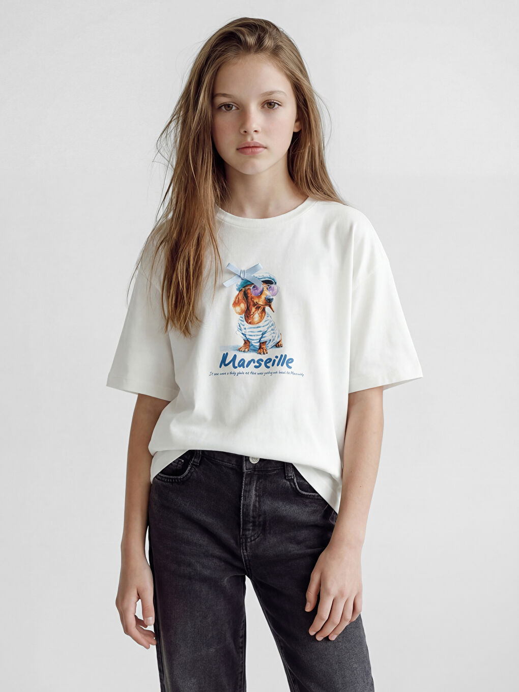 Дөңгелек жағалы принтті қыздарға арналған футболка-1